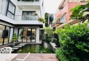 Cho thuê biệt thự tứ lập Mỹ Thái Phú Mỹ Hưng thiết kế 5 phòng ngủ có hồ cá koi, sân vườn – 256m2