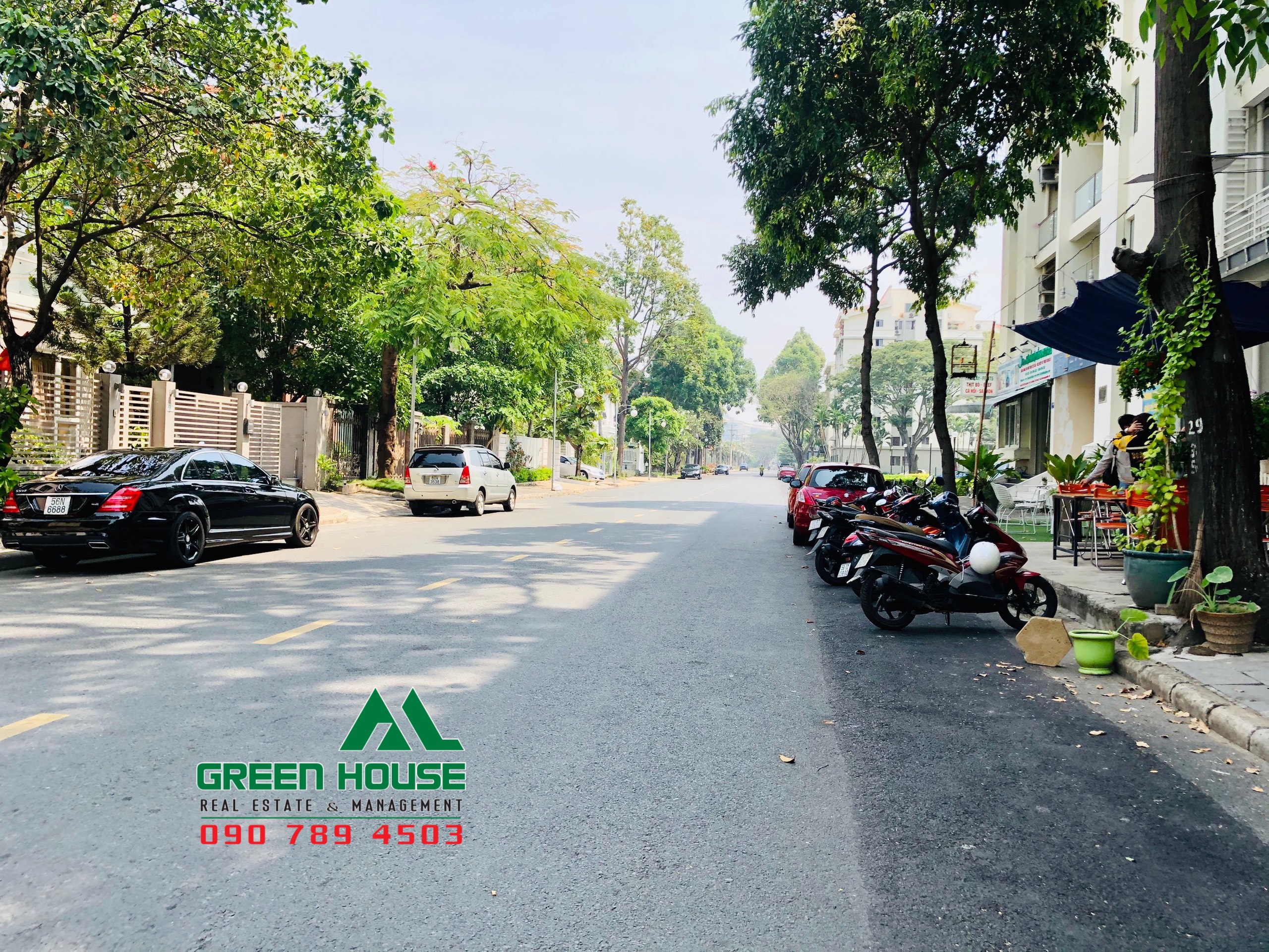 My An shop in Phu My Hung for rent- District 7