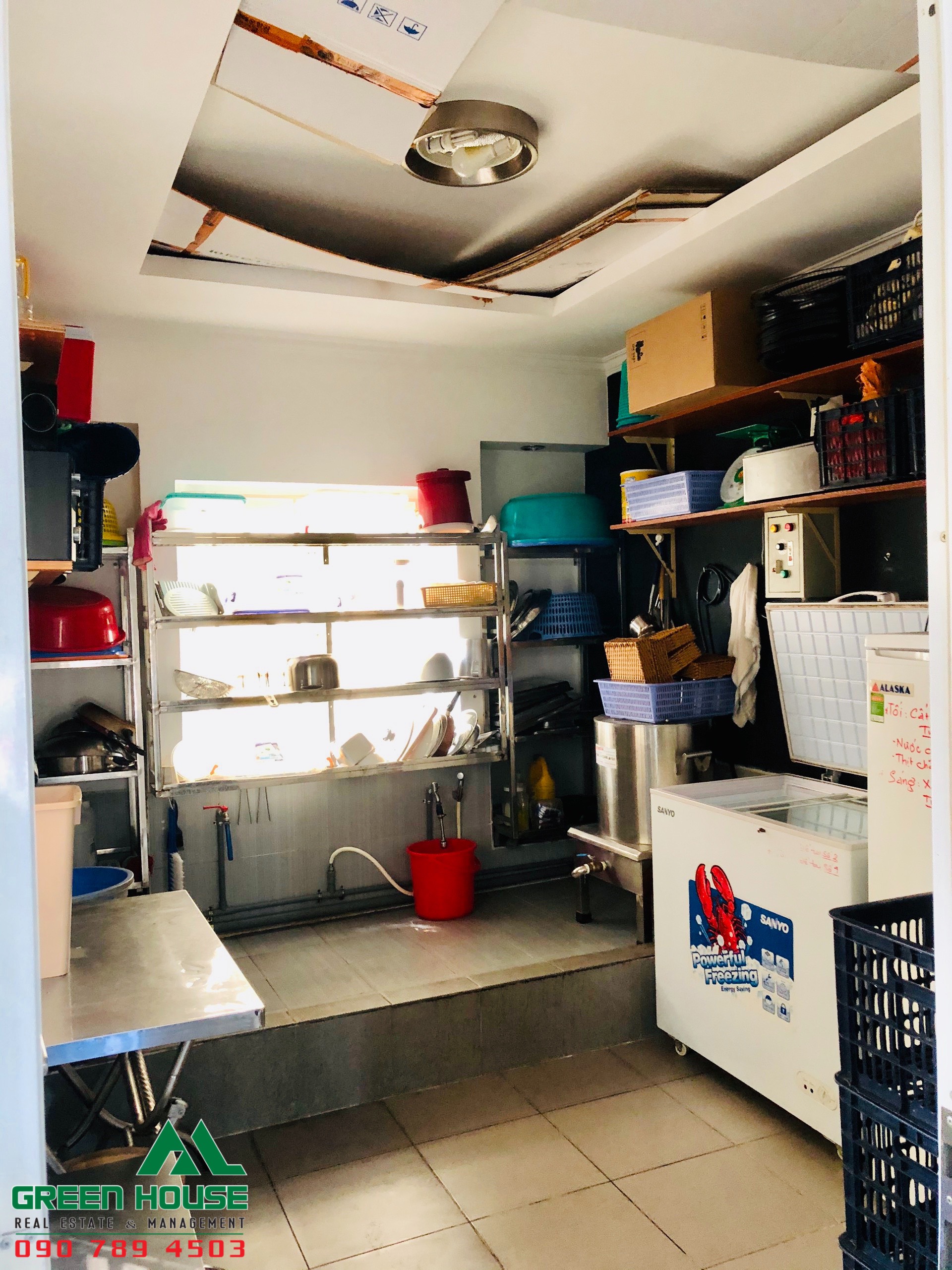 My An shop in Phu My Hung for rent- District 7 4
