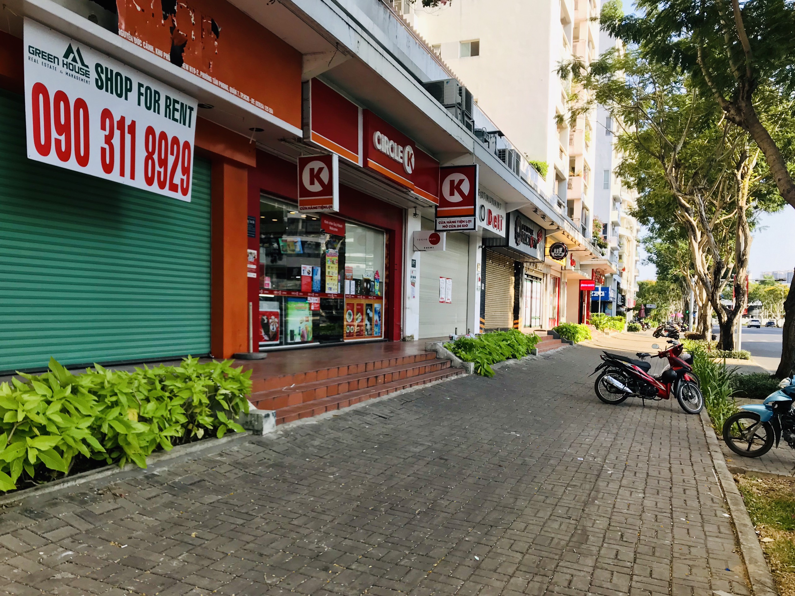 FOR RENT SHOPHOUSE IN PARKVIEW - TAN PHONG WARD- DISTRICT 7 5