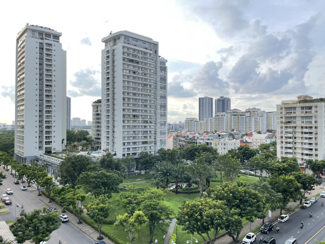 My Duc Apartment for sale in Phu My Hung. Nice house. Luxury interior. 10
