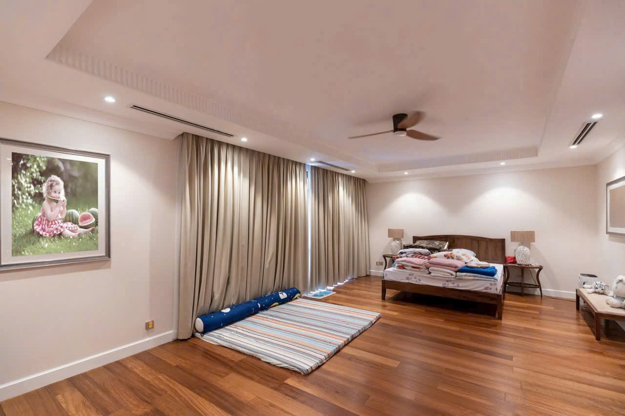 Selling or renting a detached villa in Chateau 4 Phu My Hung, District 7 with 5 floors with a swimming pool – 580m2 4