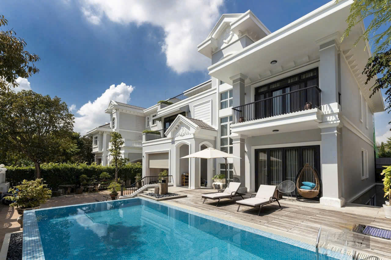 Selling or renting a detached villa in Chateau 4 Phu My Hung, District 7 with 5 floors with a swimming pool – 580m2 10