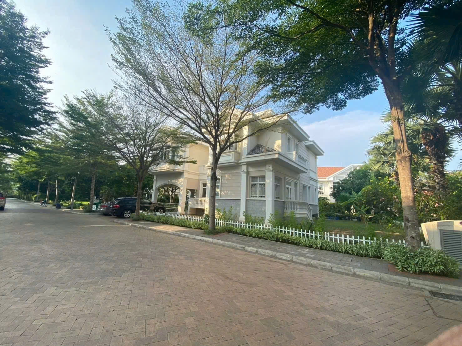 Bán biệt thự đơn lập Chateau Phú Mỹ Hưng căn góc xây 4 tầng nhà thô tự decor theo sở thích – 567.2m2 5