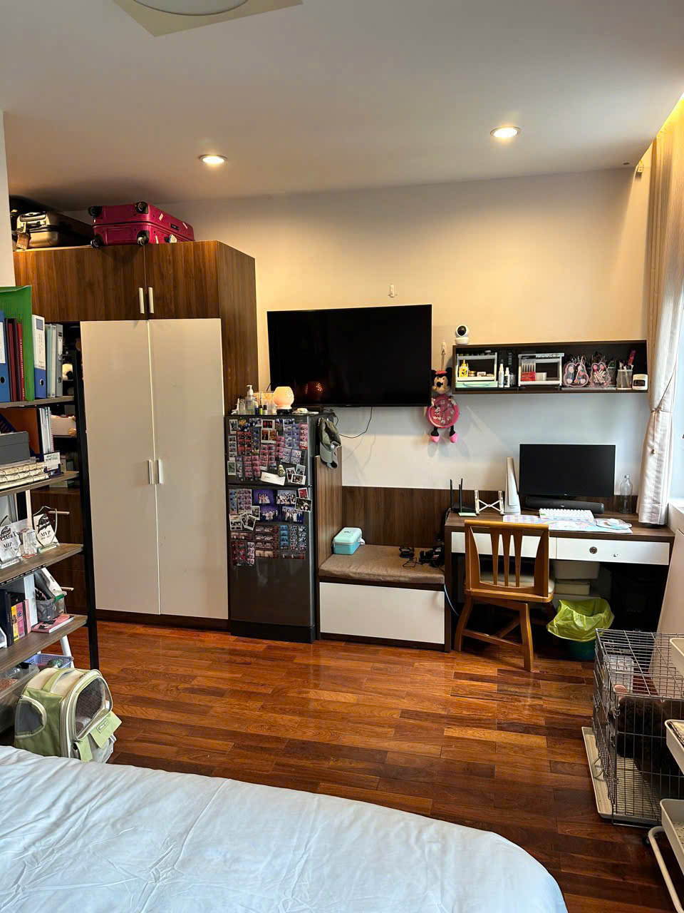 Detached villa for sale Nam Thong 1, Phu My Hung, District 7 built 3 floors with 4 bedrooms opposite the park 198m2 3