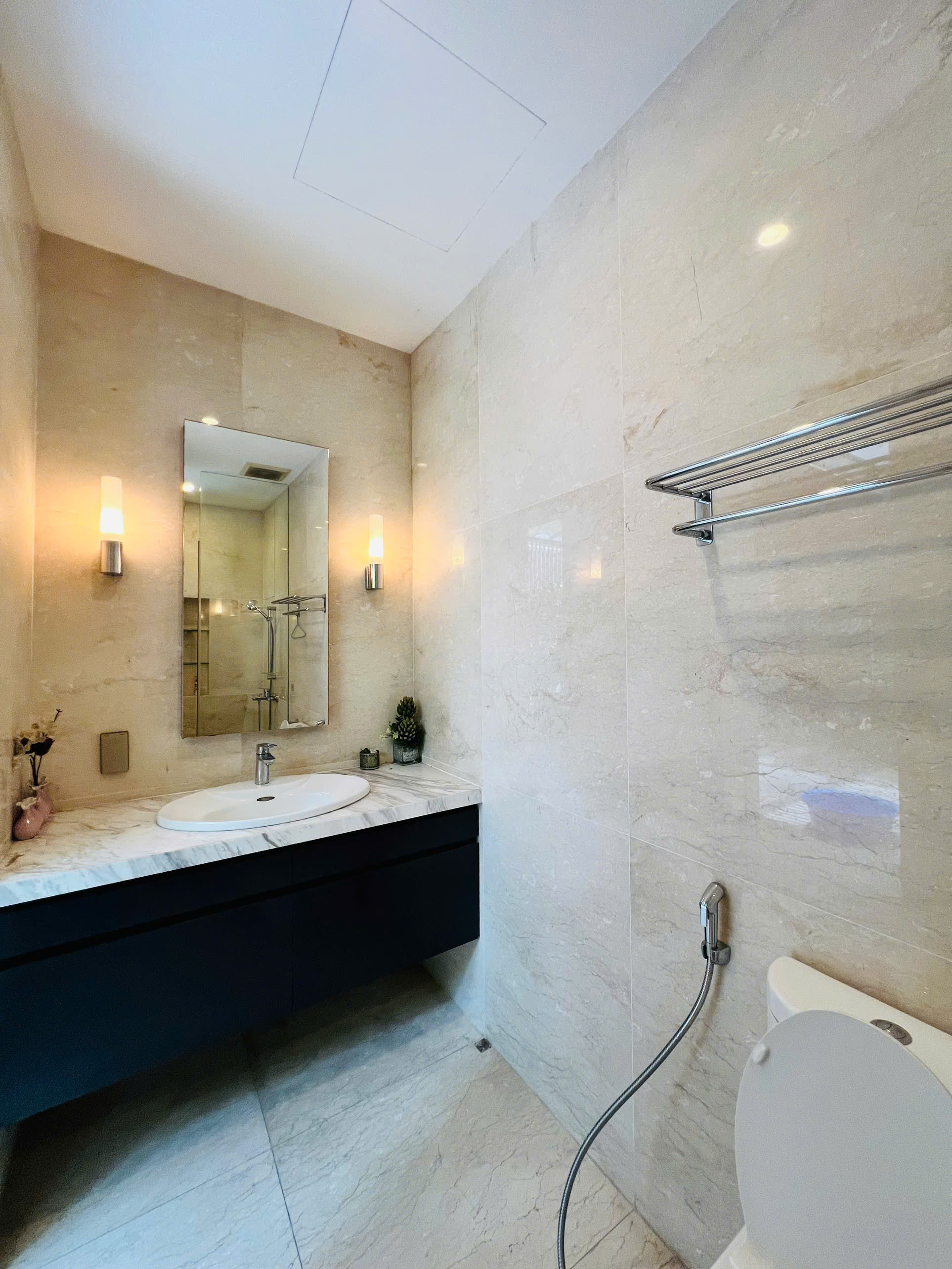 Selling a pair of detached villas My Van Phu My Hung in the corner of the park built 3 floors with 7 bedrooms – 496m2 8
