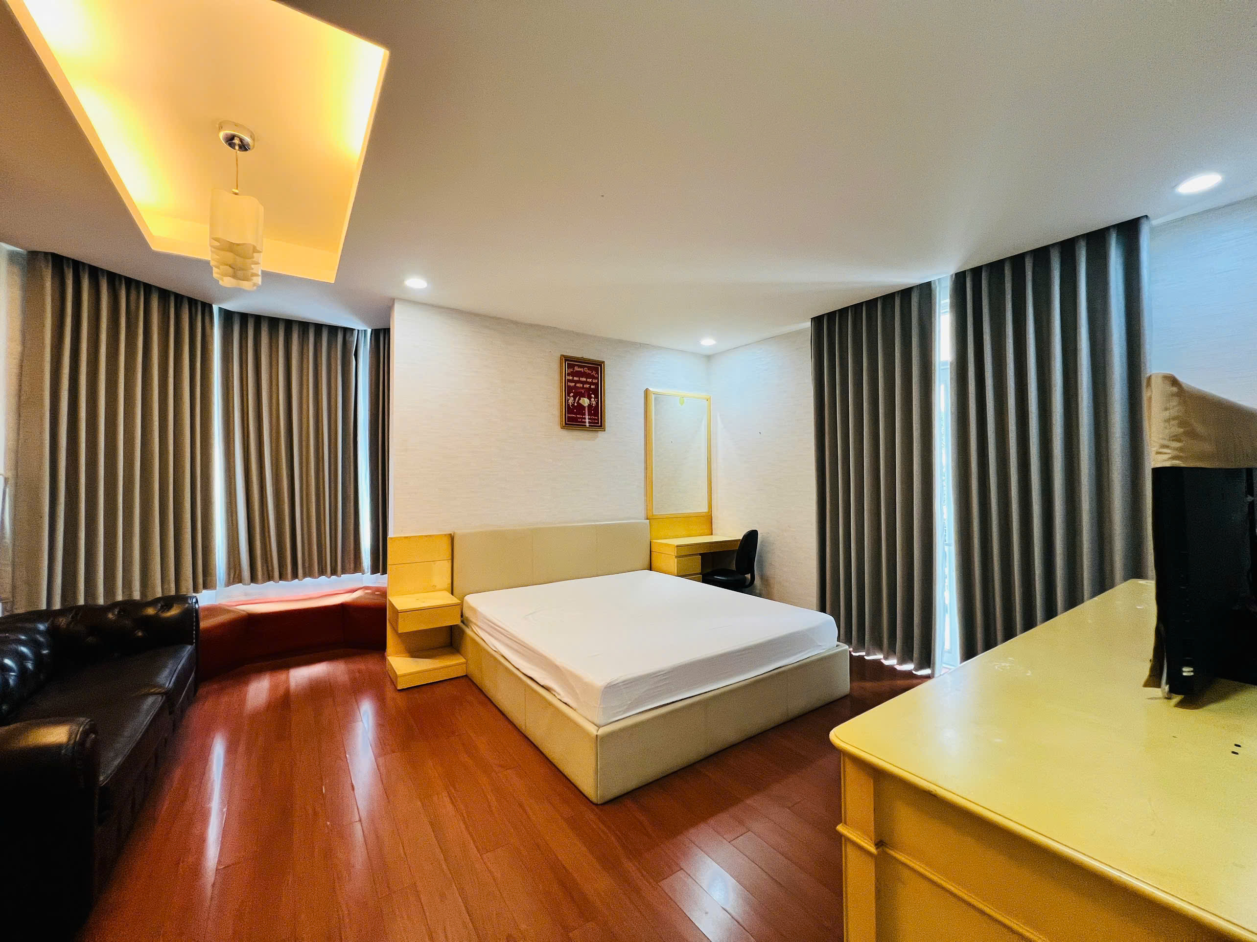 Selling a pair of detached villas My Van Phu My Hung in the corner of the park built 3 floors with 7 bedrooms – 496m2 15