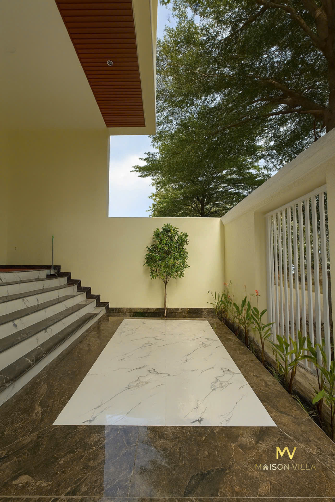 Cho thuê biệt thự Everrich Riverside Quận 7 thiết kế 7 phòng ngủ có hồ bơi muối khoáng, thang máy –  5