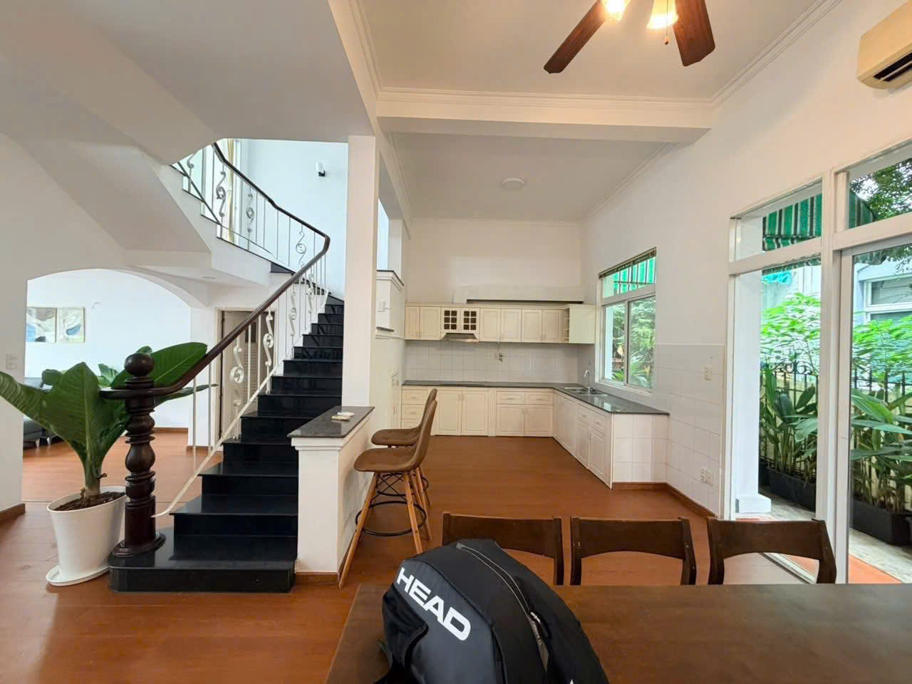 Hung Thai Phu My Hung villa for sale, District 7 with ground floor + 2 floors designed with 4 bedrooms, facing North – 126m2 4