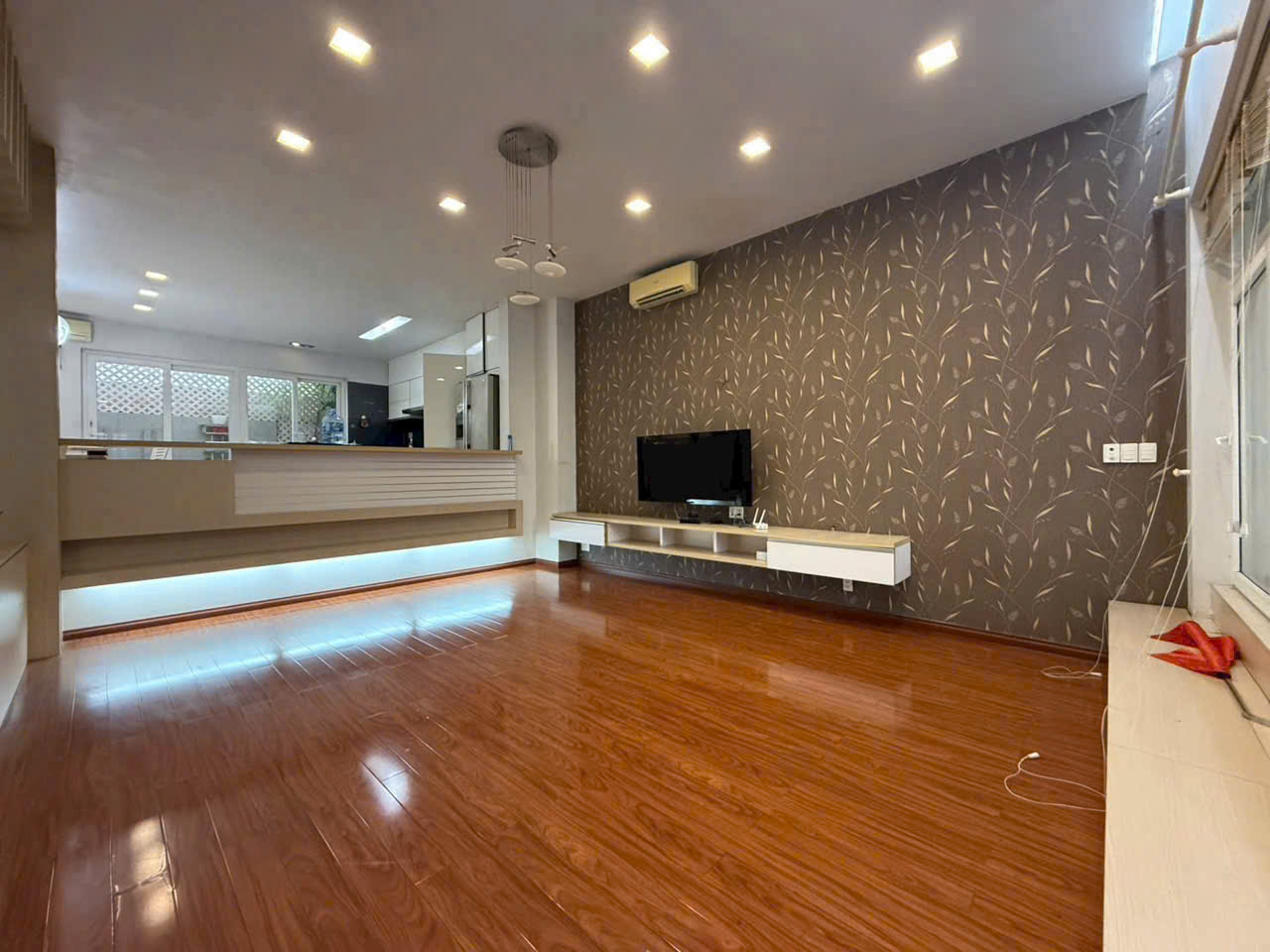 Cho thuê biệt thự KDC Him Lam, Quận 7 xây hầm + 3 tầng + sân thượng – 150m2 3