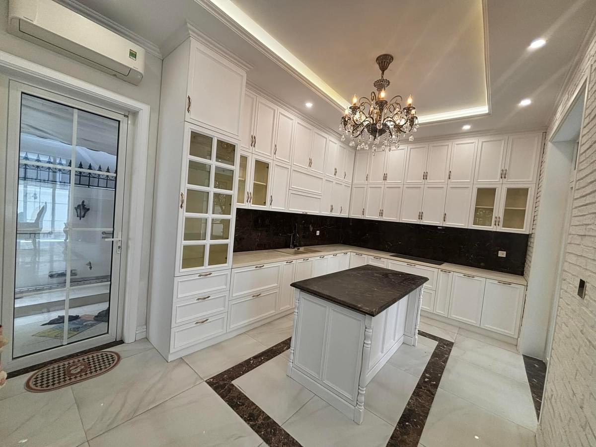 Villa for sale in Nam Phu compound, Tan Thuan Dong, District 7 with 5 bedrooms near the river 2