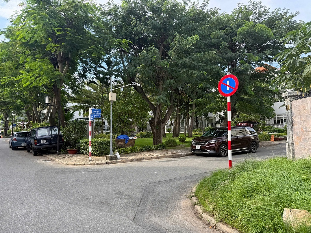 Bán biệt thự Mỹ Thái 1A Phú Mỹ Hưng, Quận 7 xây 3 tầng có 3 phòng ngủ 2 mặt tiền trước sau – 126m2 7