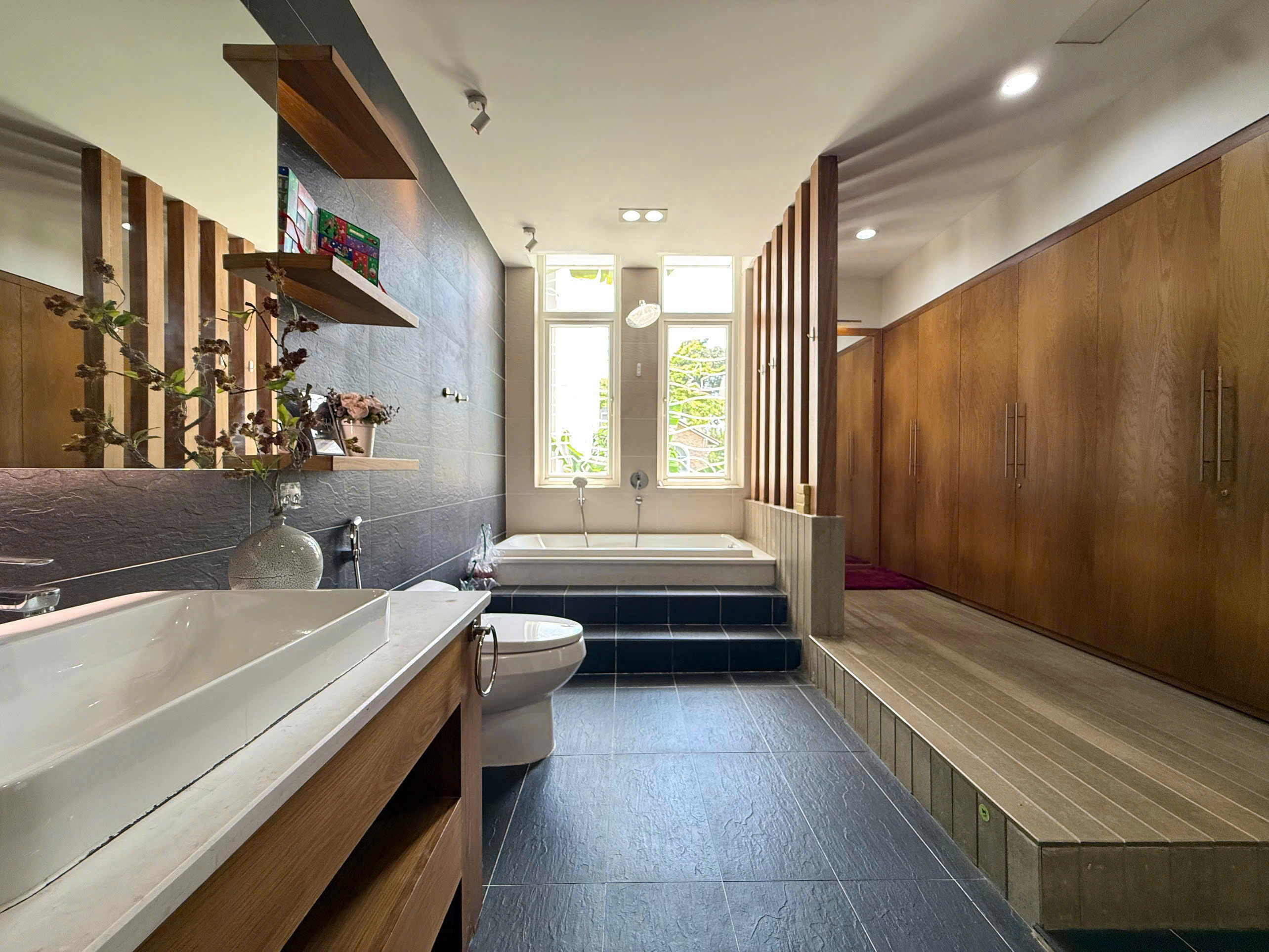 Bán biệt thự Nam Thông 2 Phú Mỹ Hưng xây 4 tầng thiết kế 3 phòng ngủ có thang máy – 144m2 7