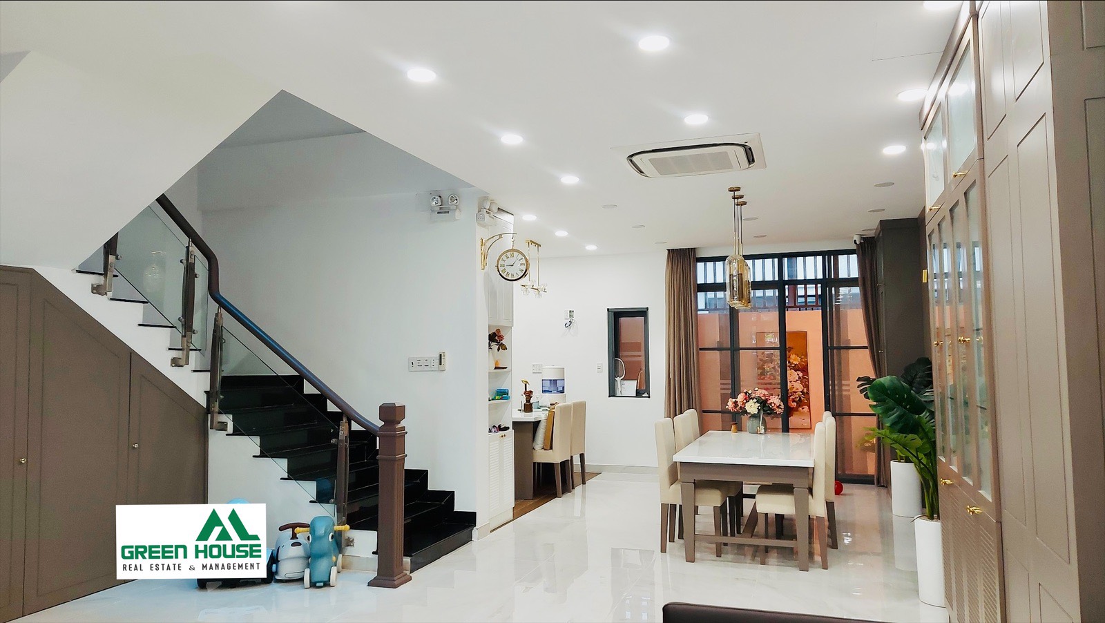 Cần Bán Biệt Thự Nam Thông 3 Đường Lớn Phú Mỹ Hưng 4
