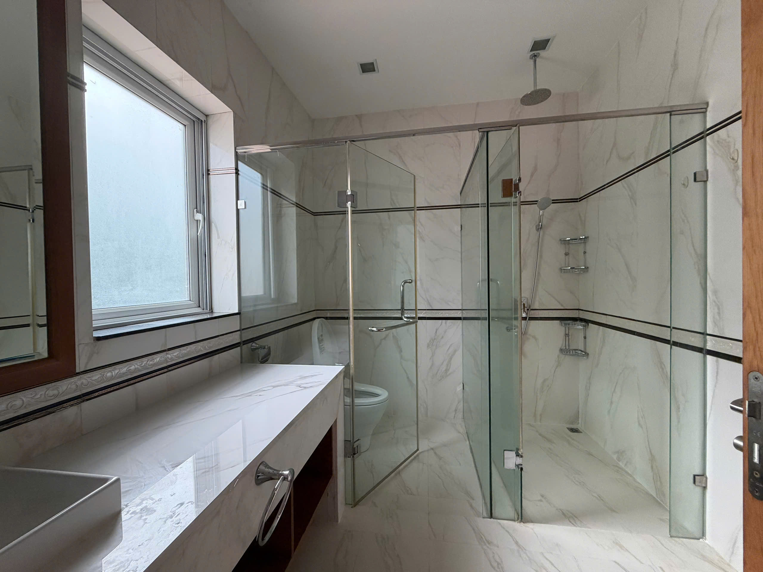 Phu Gia Phu My Hung villa for rent with ground floor + floor with 4 bedrooms garden – 317.3m2 3