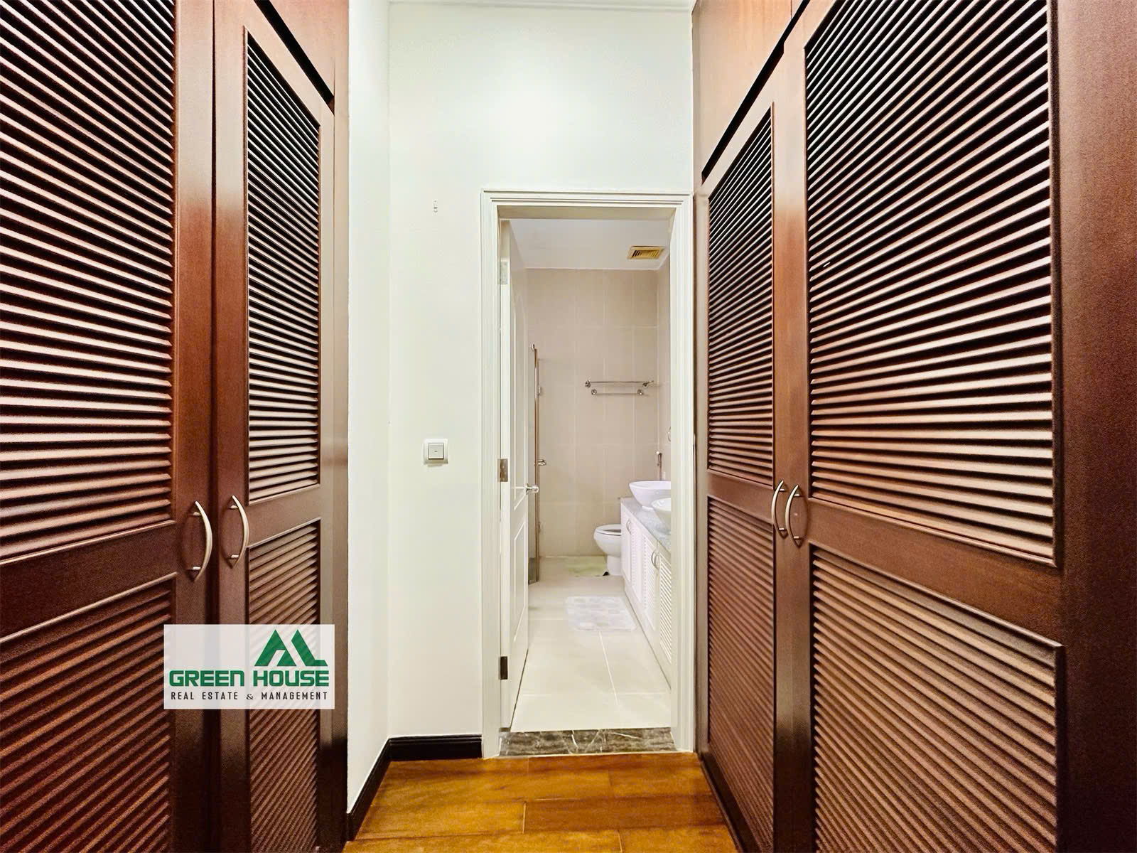 Bán biệt thự Phú Gia Phú Mỹ Hưng, Quận 7 căn góc 3 mặt tiền xây 2 tầng giá đầu tư rẽ hơn 30% – 368m2 12