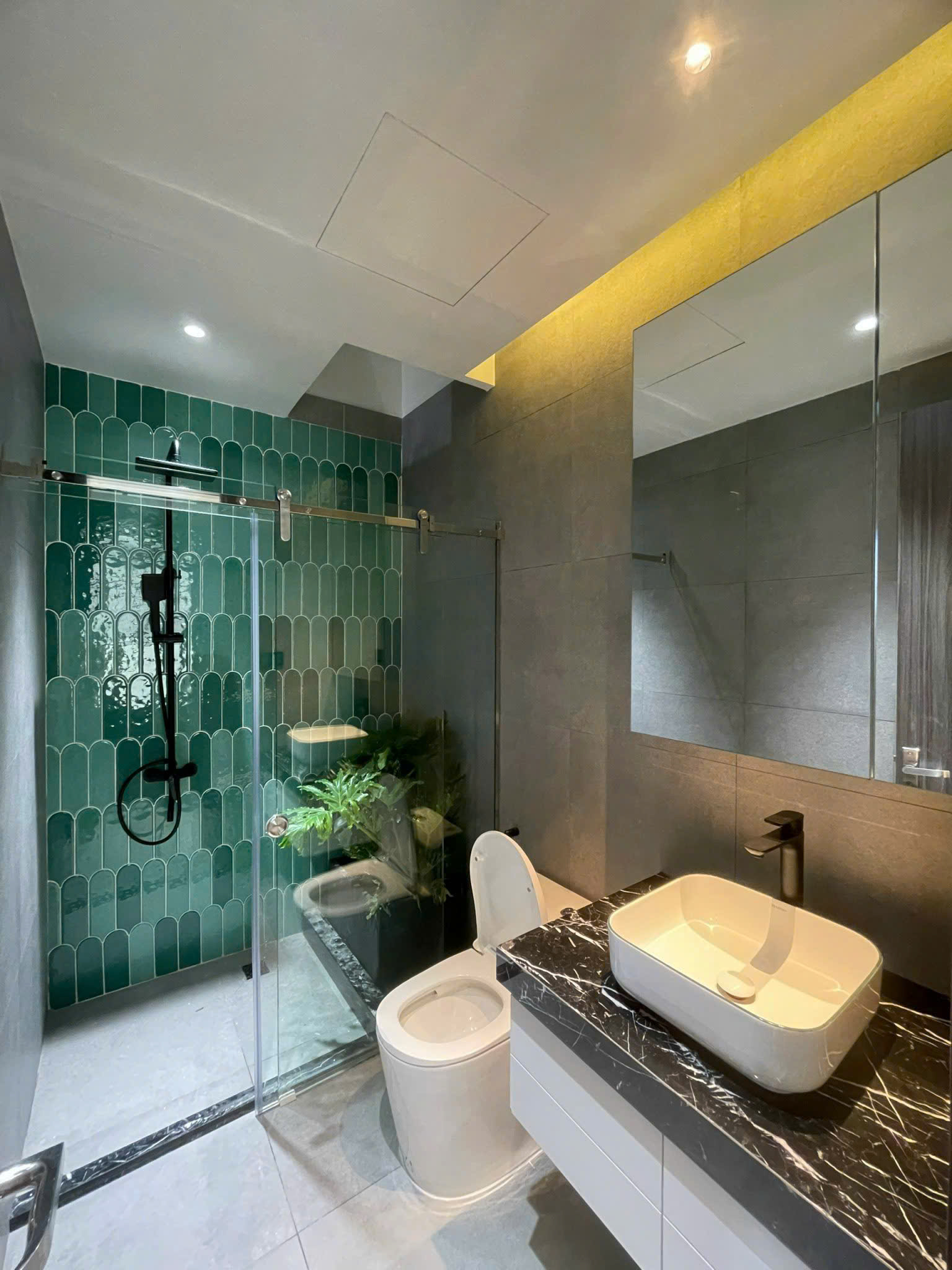 Duplex villa for rent at 110 My Hung, Phu My Hung built 3 floors with a large garden with furniture – 157.7m2 4