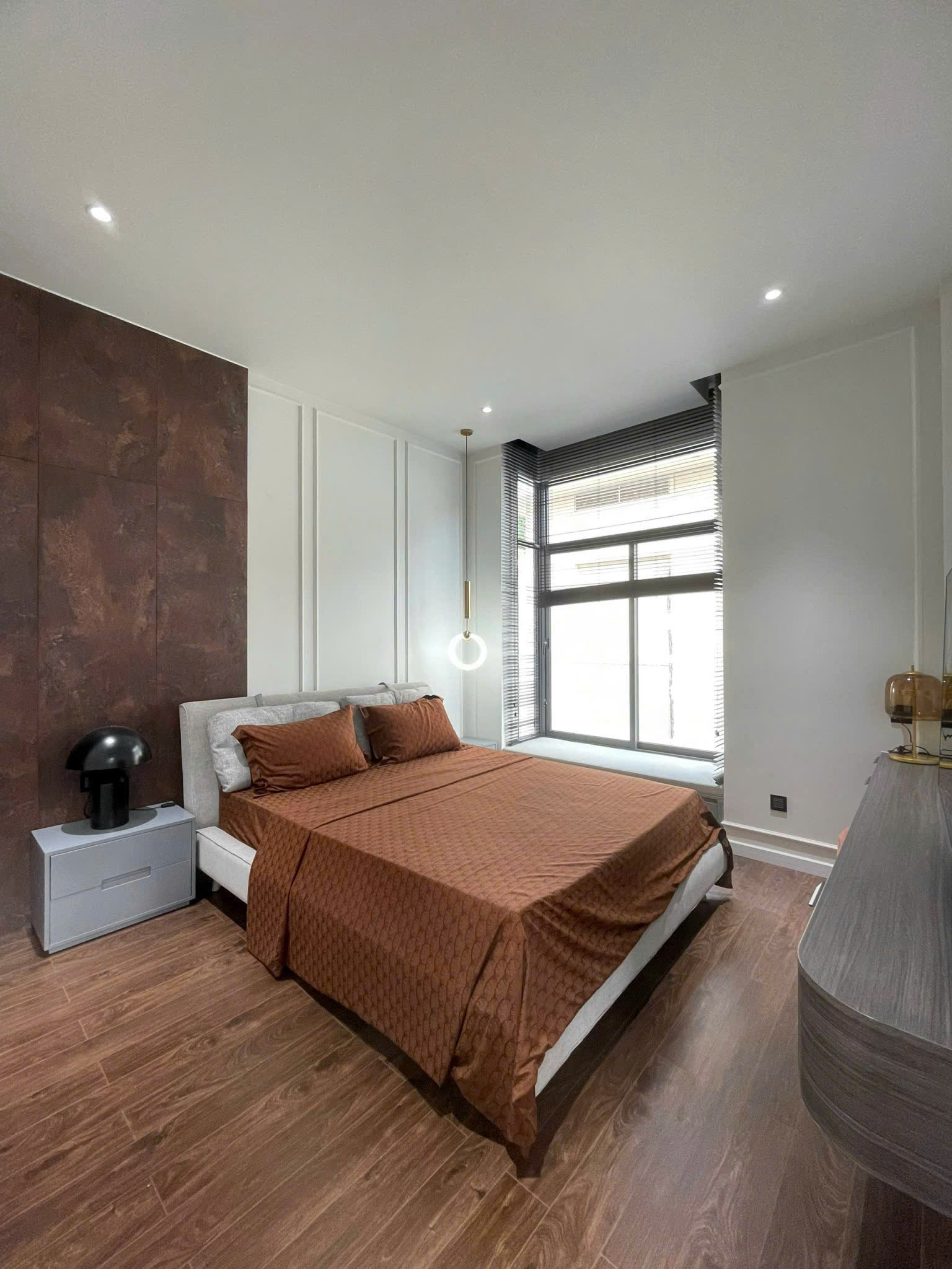 Duplex villa for rent at 110 My Hung, Phu My Hung built 3 floors with a large garden with furniture – 157.7m2 2