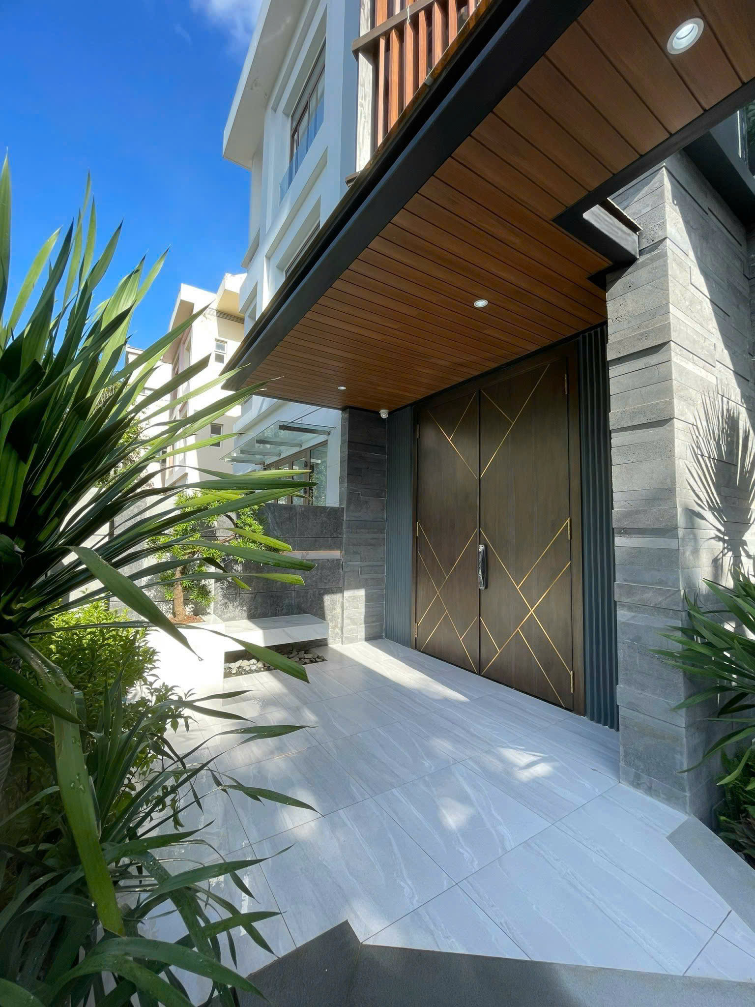 Duplex villa for rent at 110 My Hung, Phu My Hung built 3 floors with a large garden with furniture – 157.7m2 13