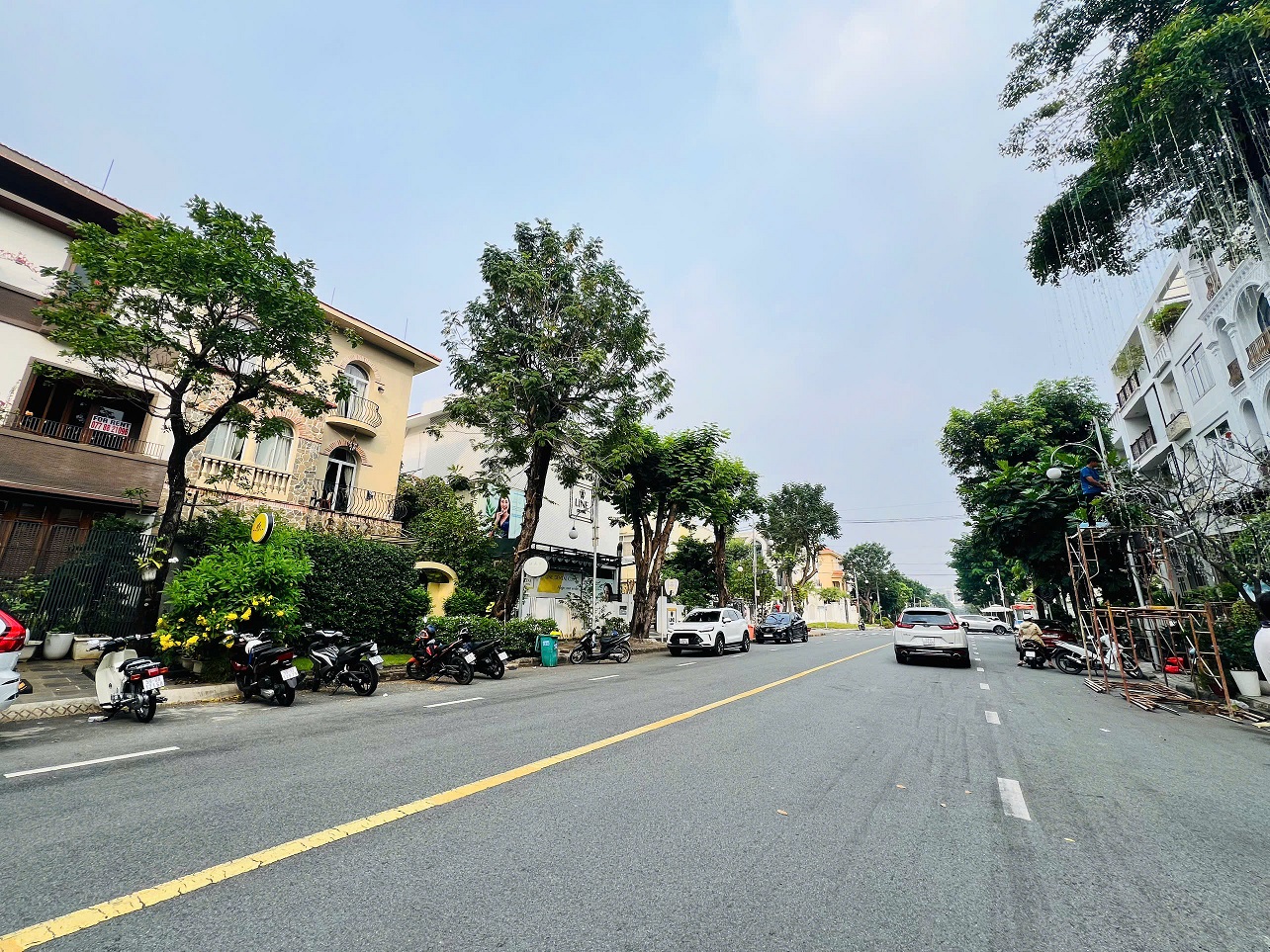 Cho thuê biệt thự song lập 212 Mỹ Kim 2 Phú Mỹ Hưng, Quận 7 xây 3 tầng có 3 phòng ngủ – 204.25m2 8