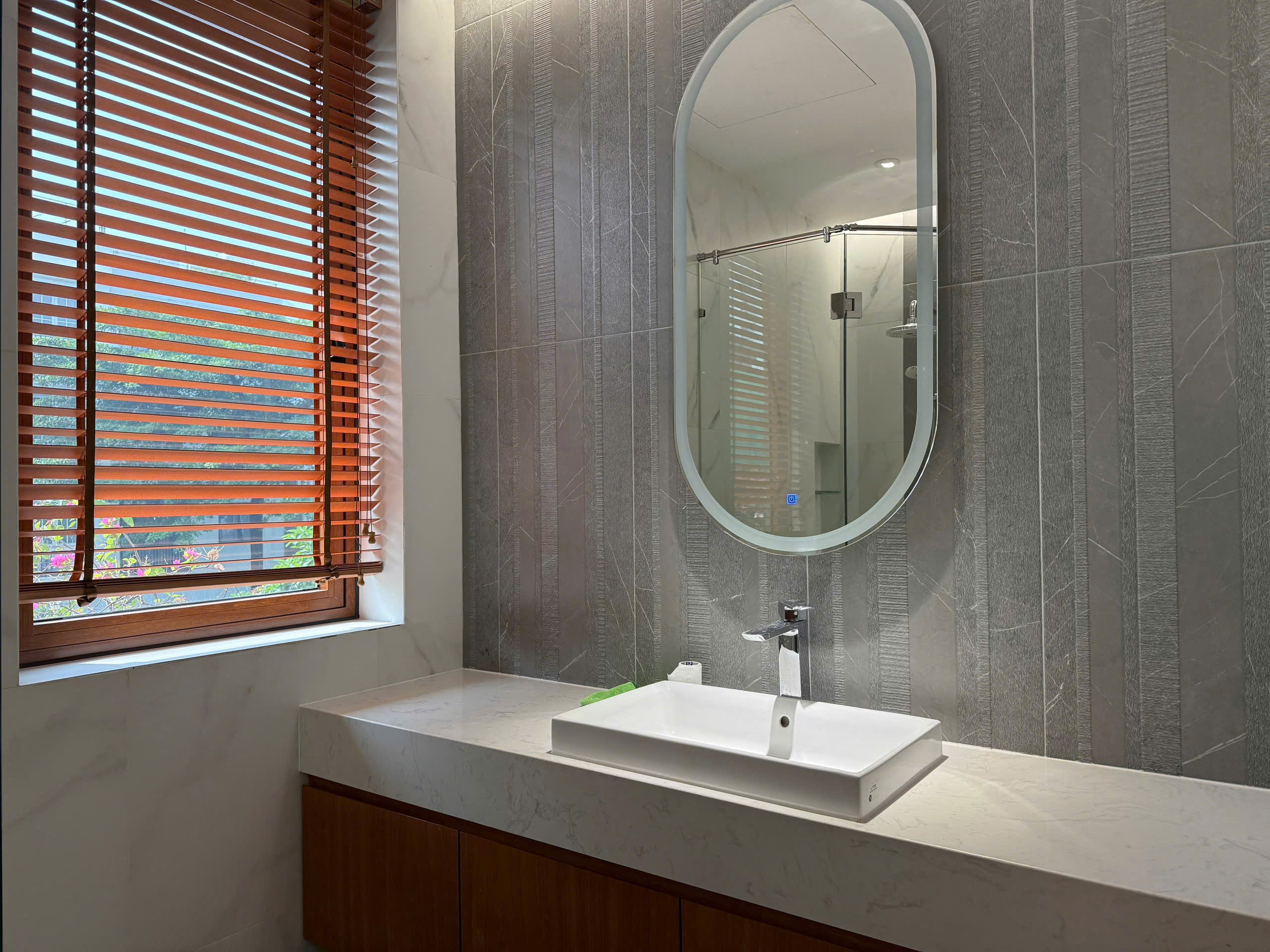 Cho thuê biệt thự song lập 212 Mỹ Kim 2 Phú Mỹ Hưng, Quận 7 xây 3 tầng có 3 phòng ngủ – 204.25m2 6