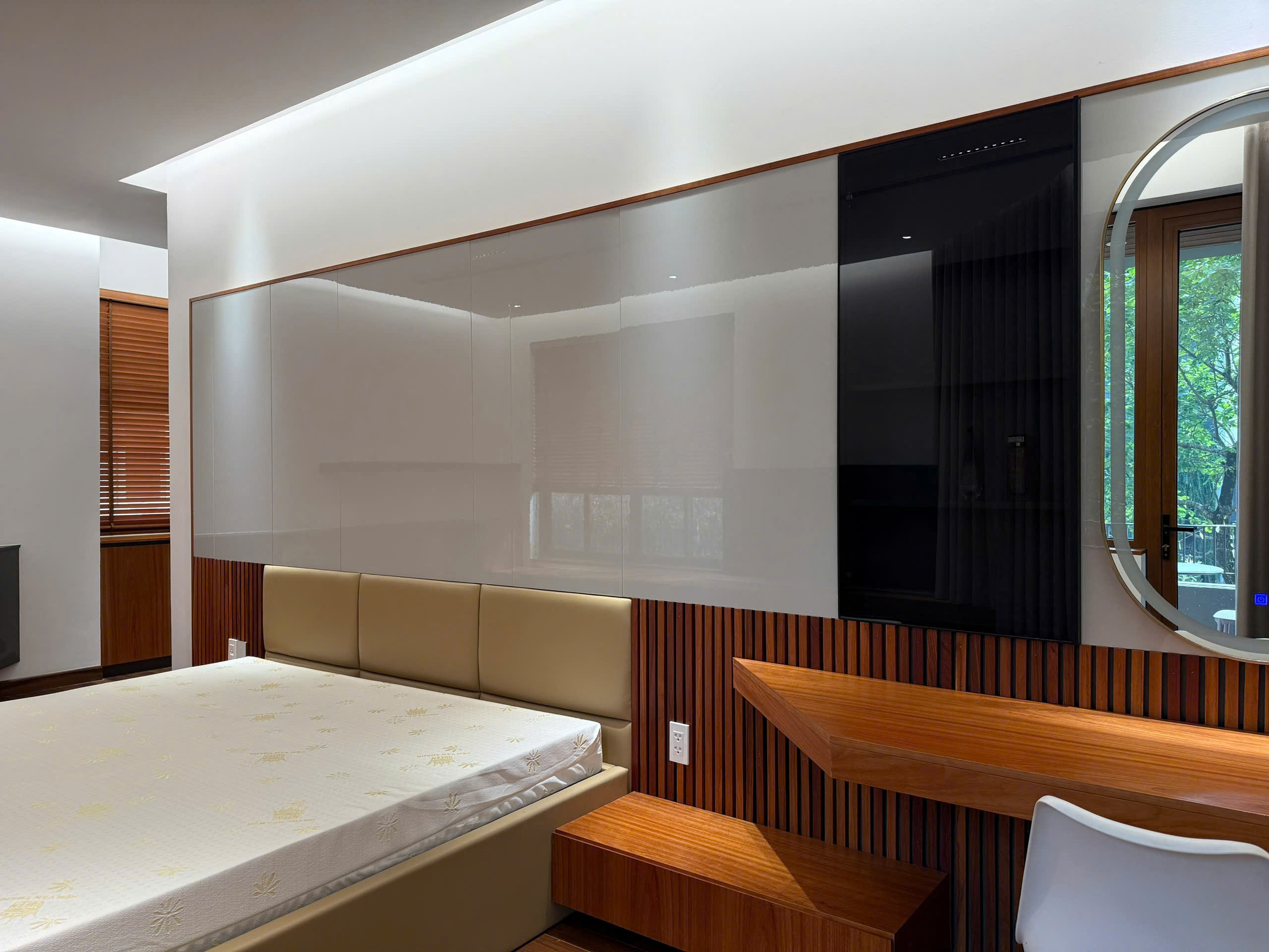 Cho thuê biệt thự song lập 212 Mỹ Kim 2 Phú Mỹ Hưng, Quận 7 xây 3 tầng có 3 phòng ngủ – 204.25m2 12