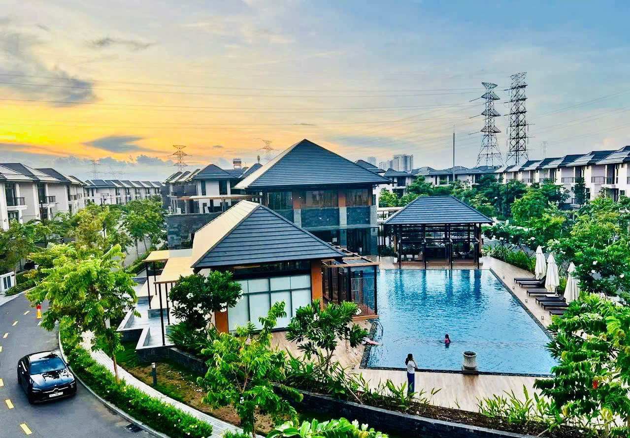 Bán biệt thự song lập GS Metro City Nhà Bè nhà thô xây 3 tầng hướng Tây Nam view thoáng – 200m2 3