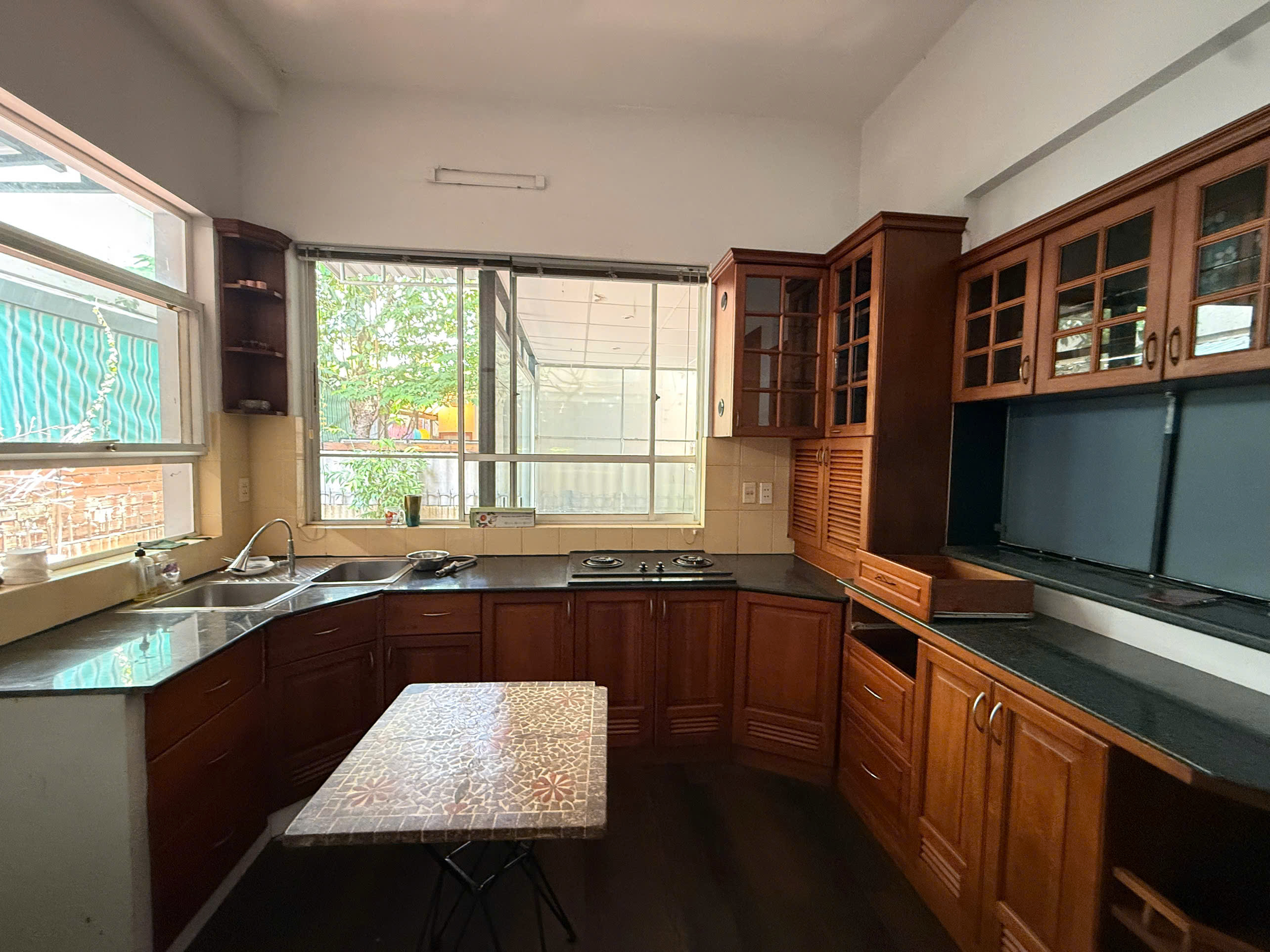 Duplex villa for rent in My Hoang Phu My Hung, District 7 with ground floor + 2 floors in front of Pham Thai Buong – 210m2 5