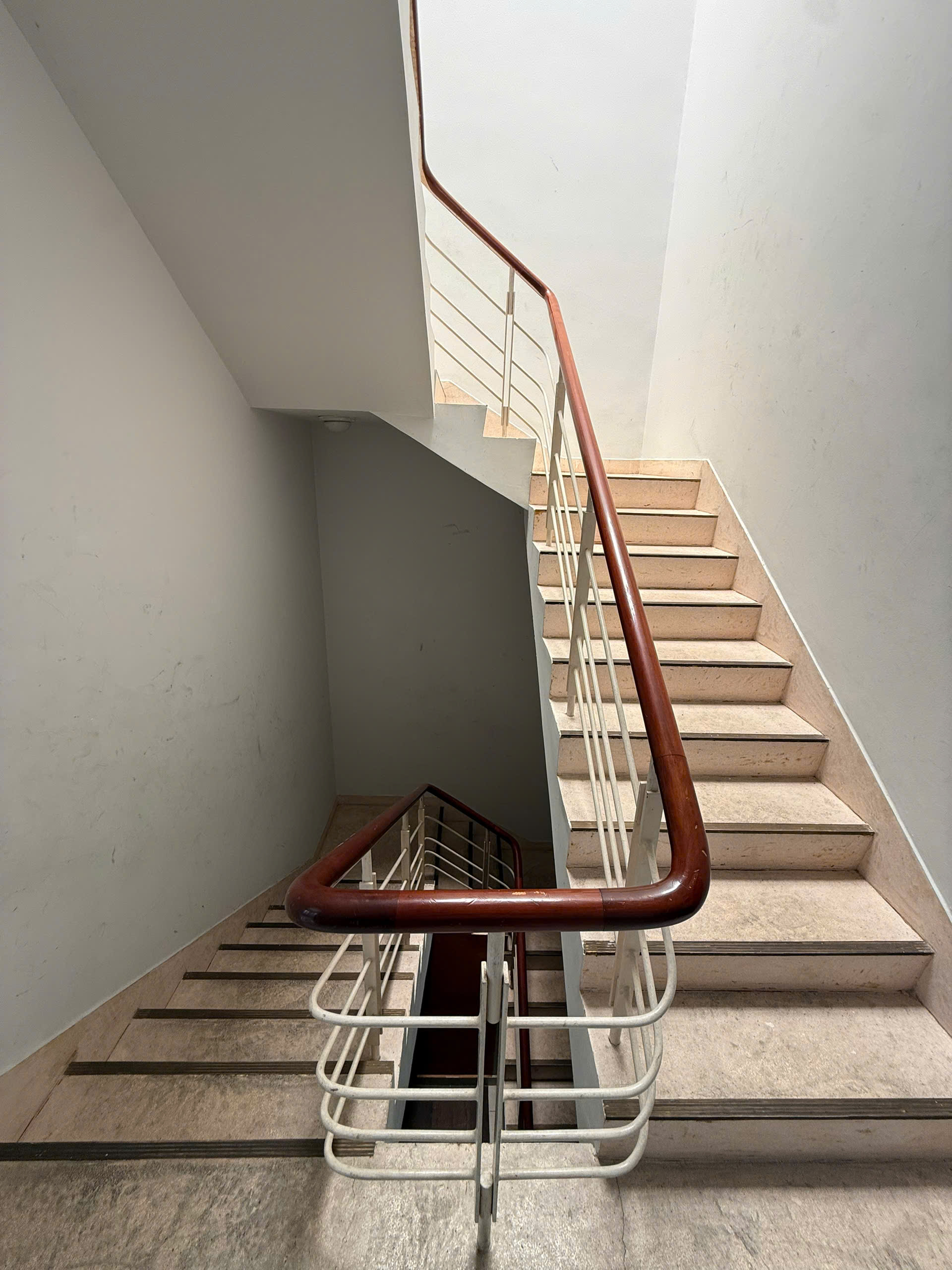 Duplex villa for rent in My Hoang Phu My Hung, District 7 with ground floor + 2 floors in front of Pham Thai Buong – 210m2 10