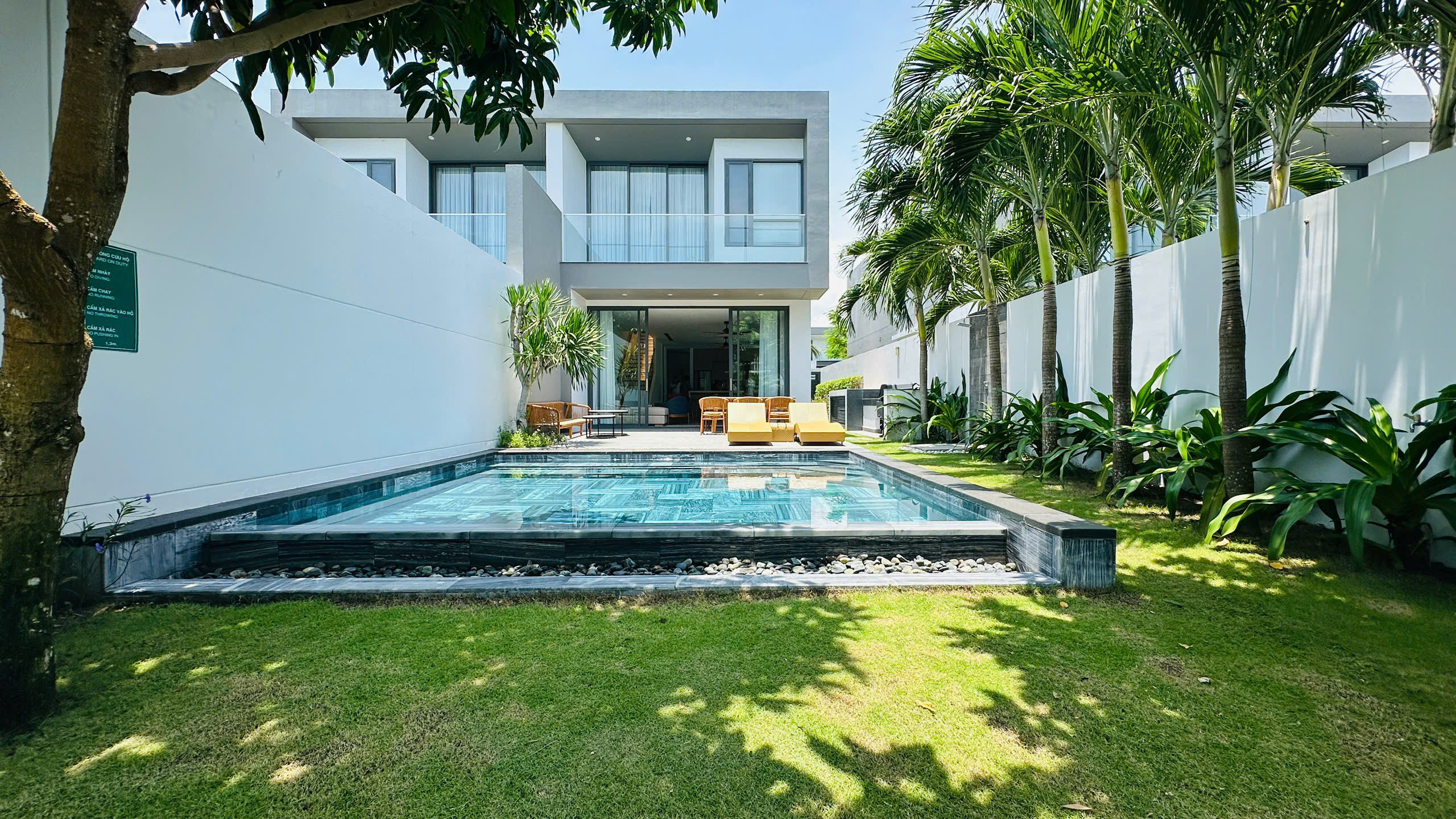 Bán hoặc cho thuê song lập villa Sanctuary Hồ Tràm, Tp Hồ Chí Minh thiết kế 3 phòng ngủ có hồ bơi – 