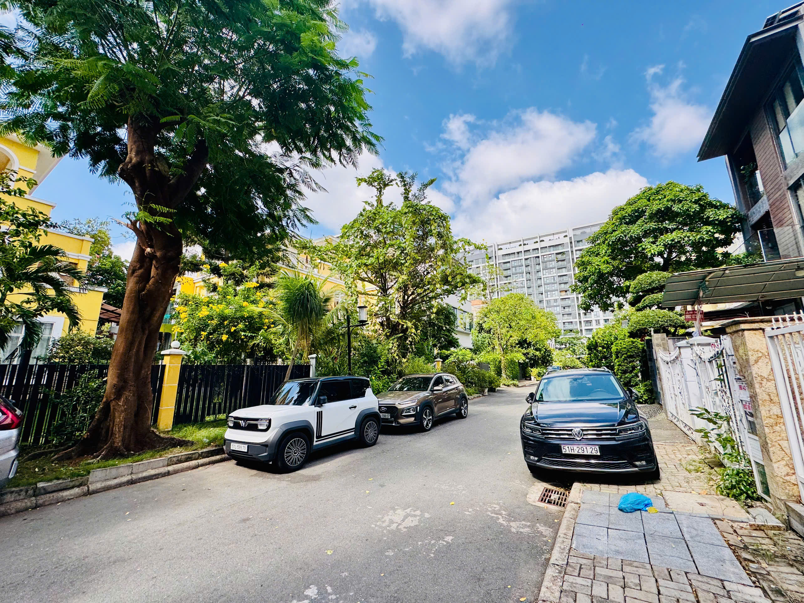 My Thai quadruple villa for sale 2A Phu My Hung built 2 floors facing Northwest – 256m2 3