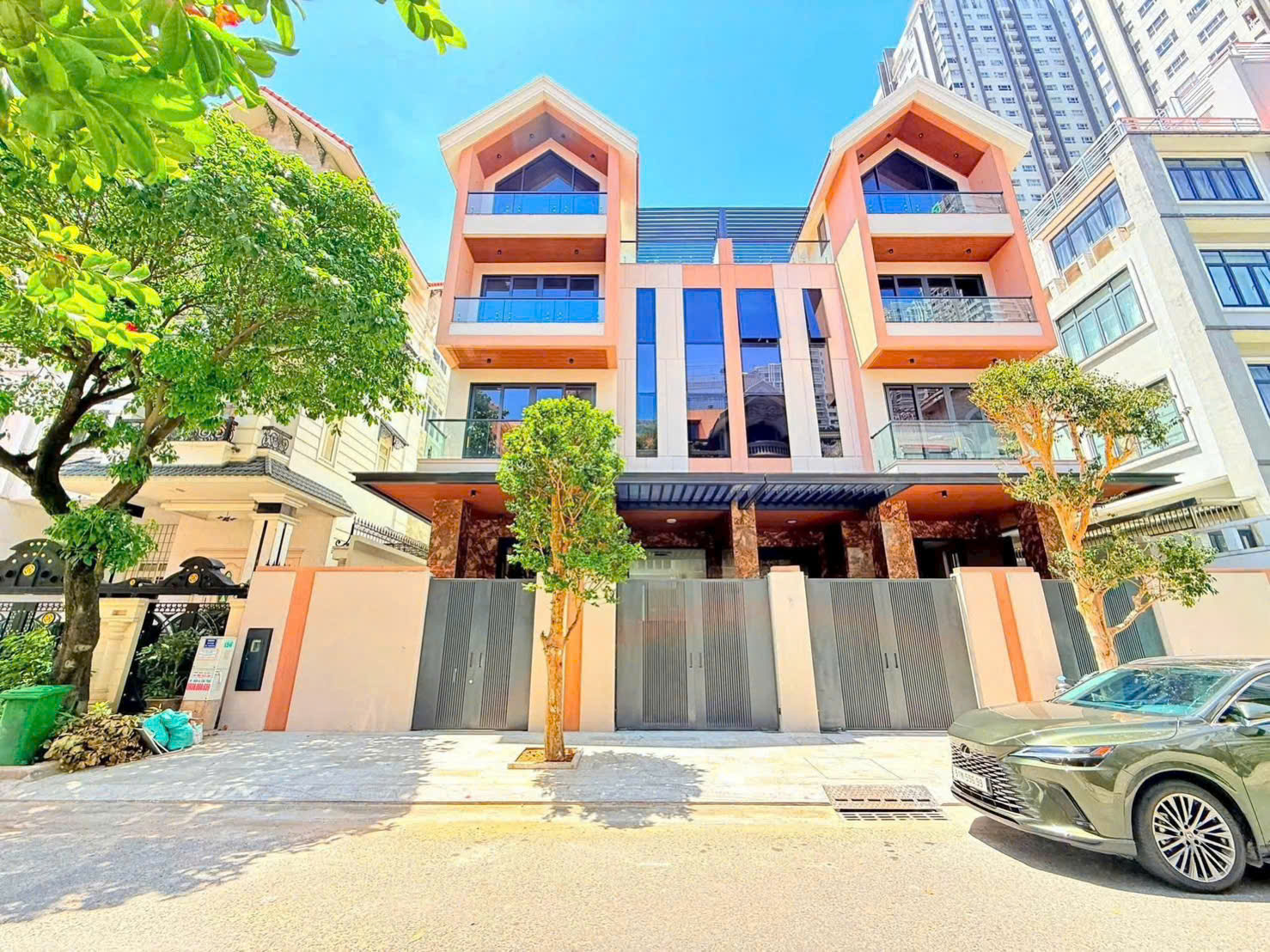 Cho thuê biệt thự văn phòng KDC Him Lam Phường Tân Hưng xây 5 tầng thiết kế văn phòng – 200m2