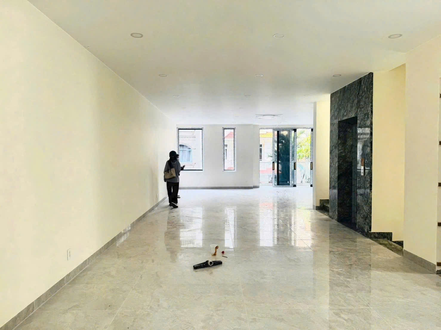 Cho thuê biệt thự văn phòng KDC Him Lam Phường Tân Hưng xây 5 tầng thiết kế văn phòng – 200m2 4