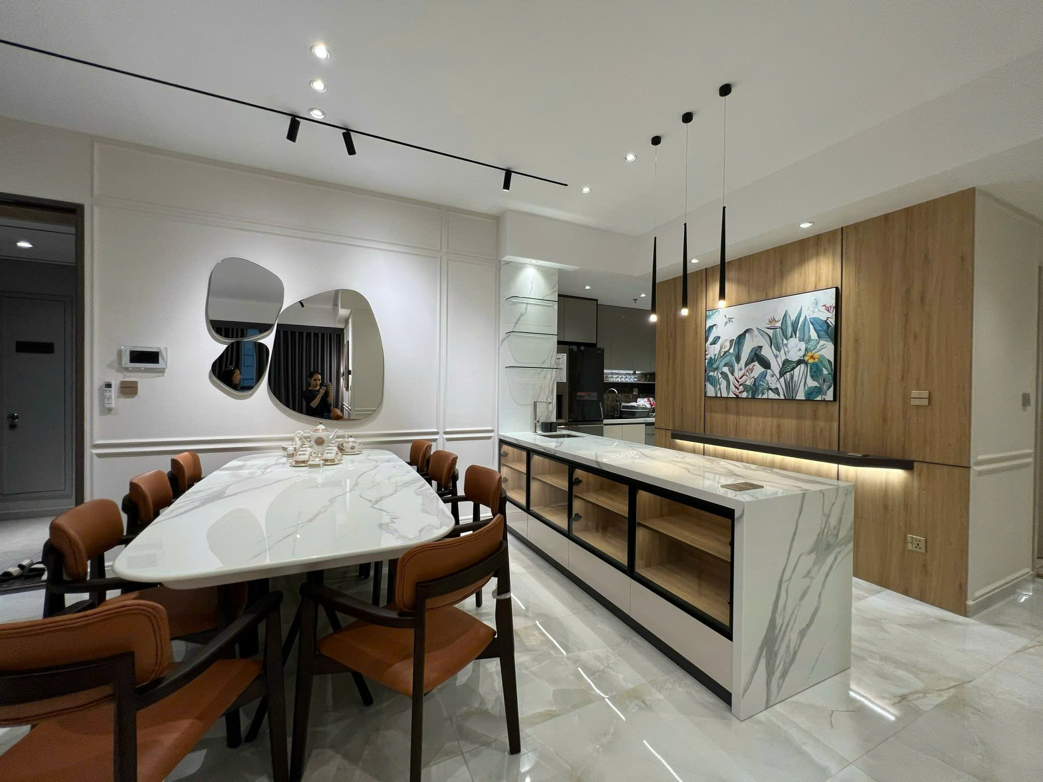 Ascentia Phu My Hung apartment for sale, District 7 has 3 bedrooms, car parking lot, villa view to the Northeast