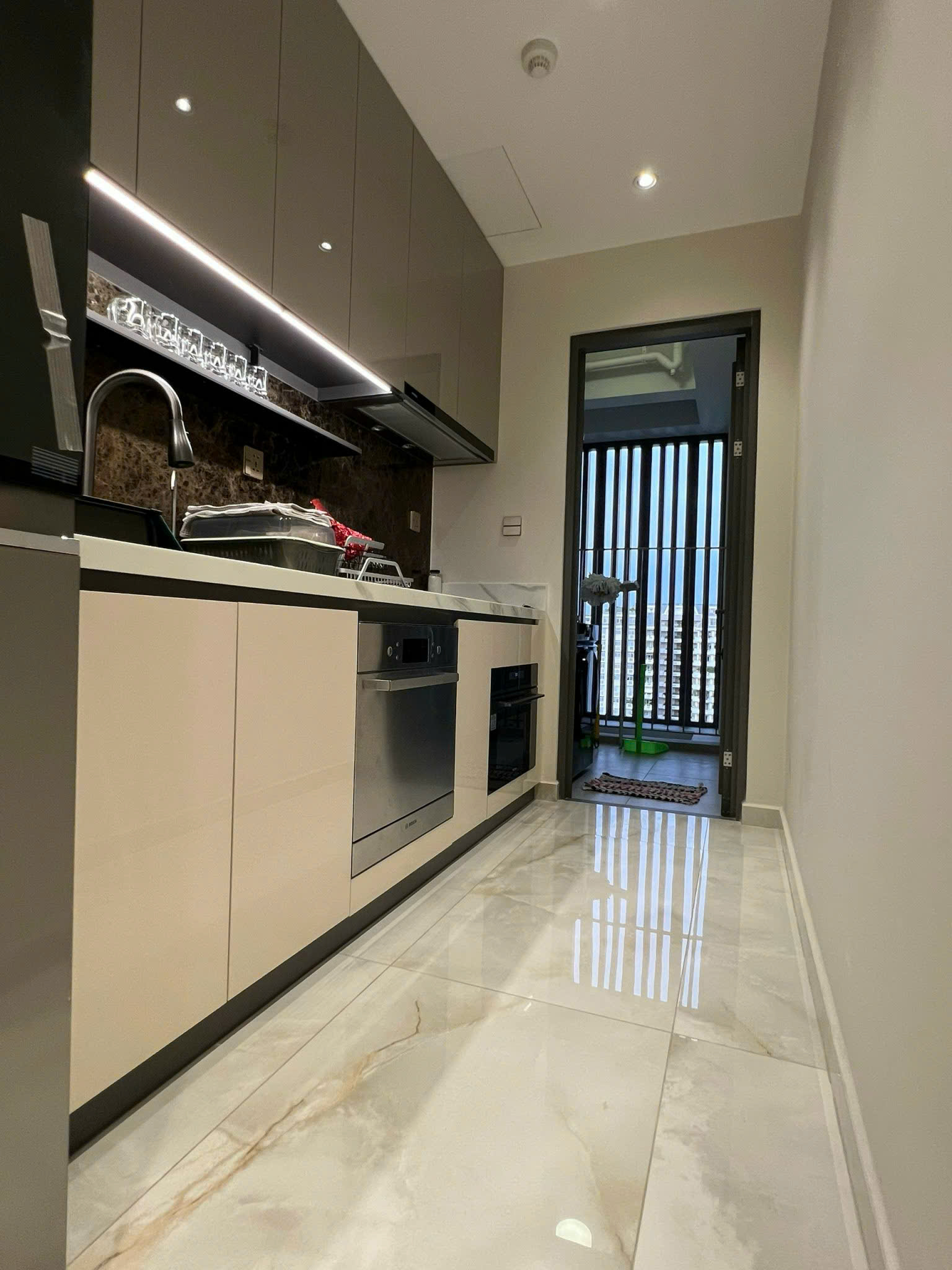 Ascentia Phu My Hung apartment for sale, District 7 has 3 bedrooms, car parking lot, villa view to the Northeast 4