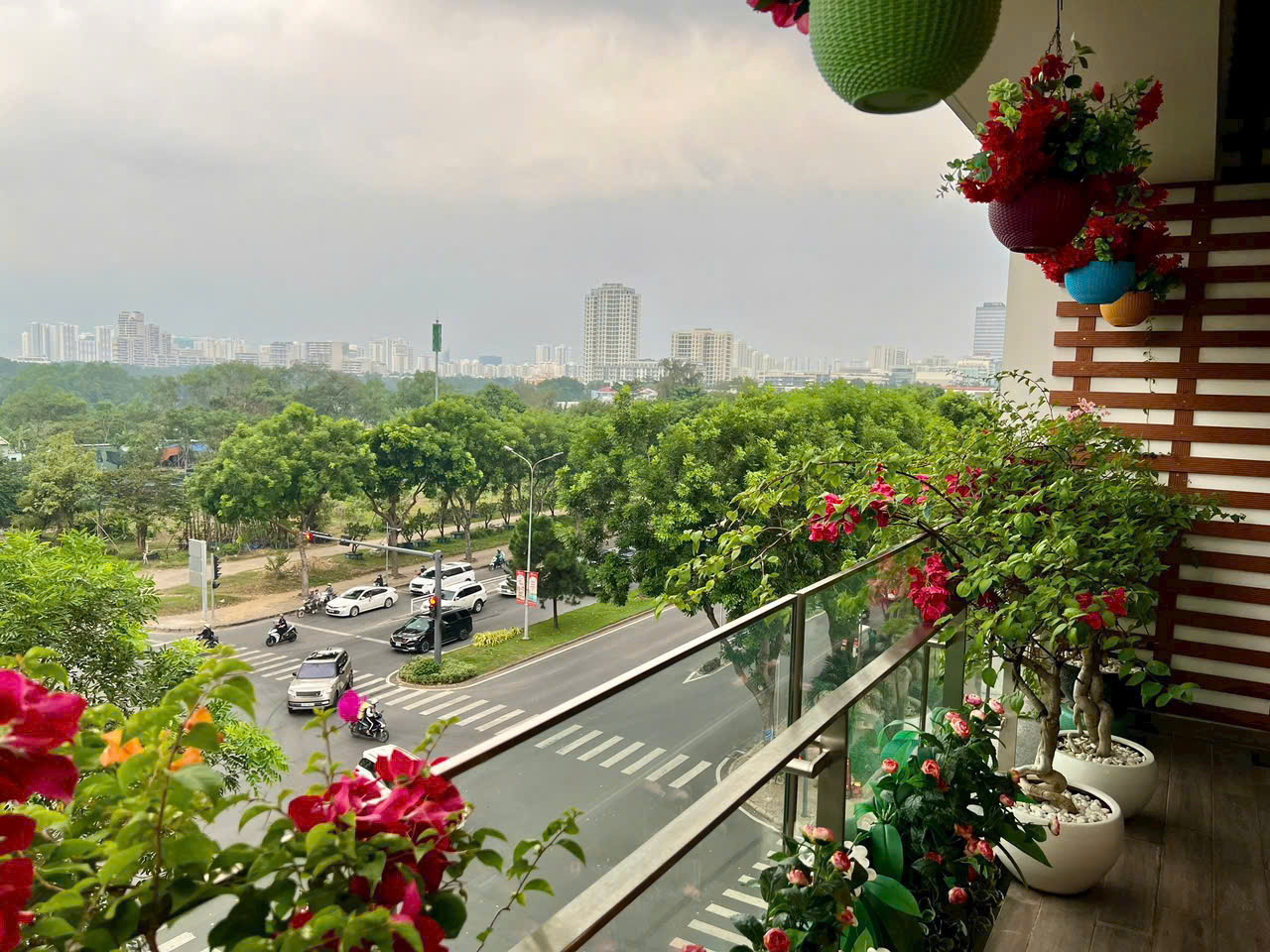Ascentia Phu My Hung apartment for sale, District 7, corner apartment with 3 facades, 6 bedrooms, 2 designated cars 1