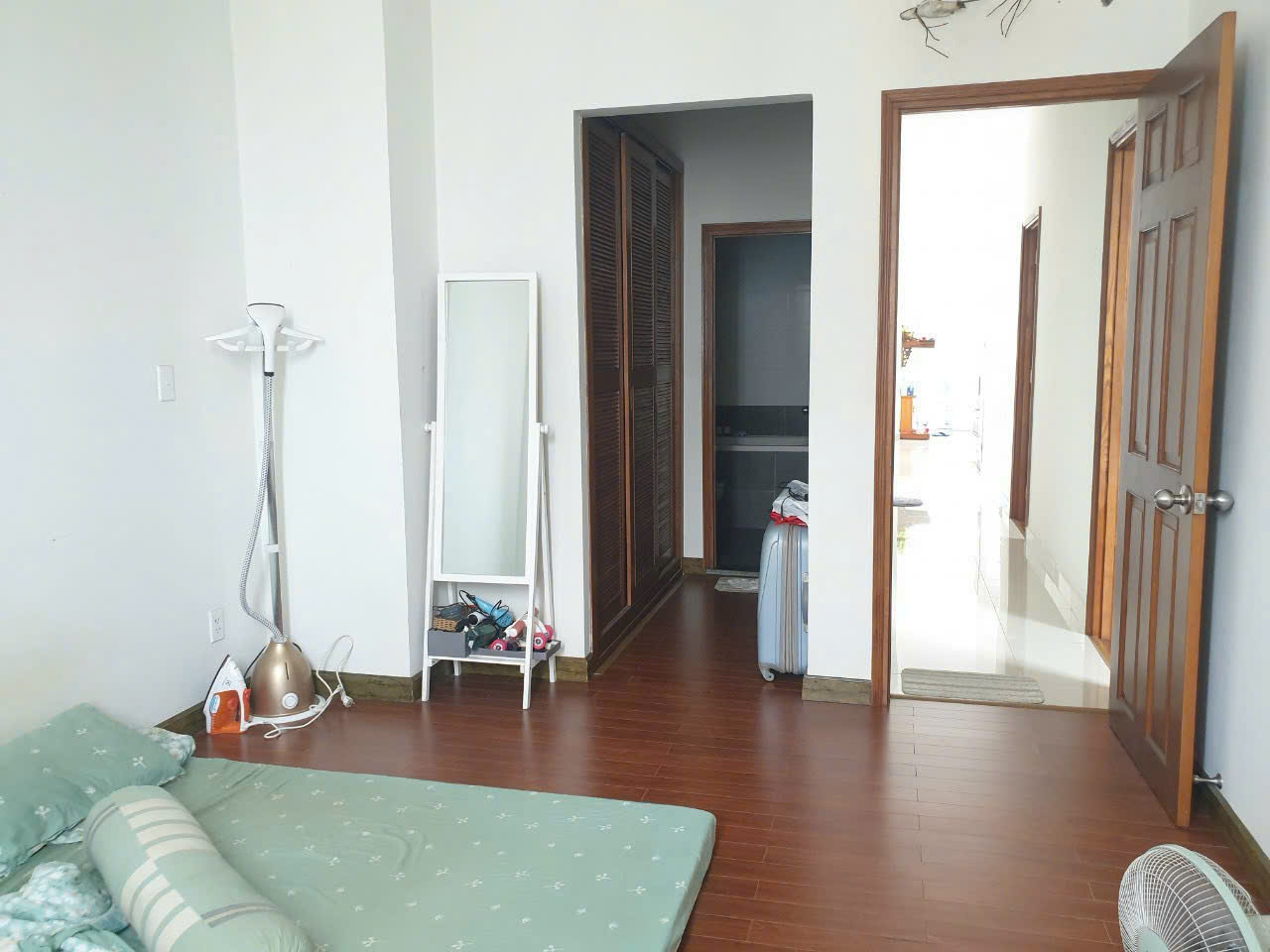 Belleza apartment for sale in District 7, commercial area on the 25th floor with 3 bedrooms 7