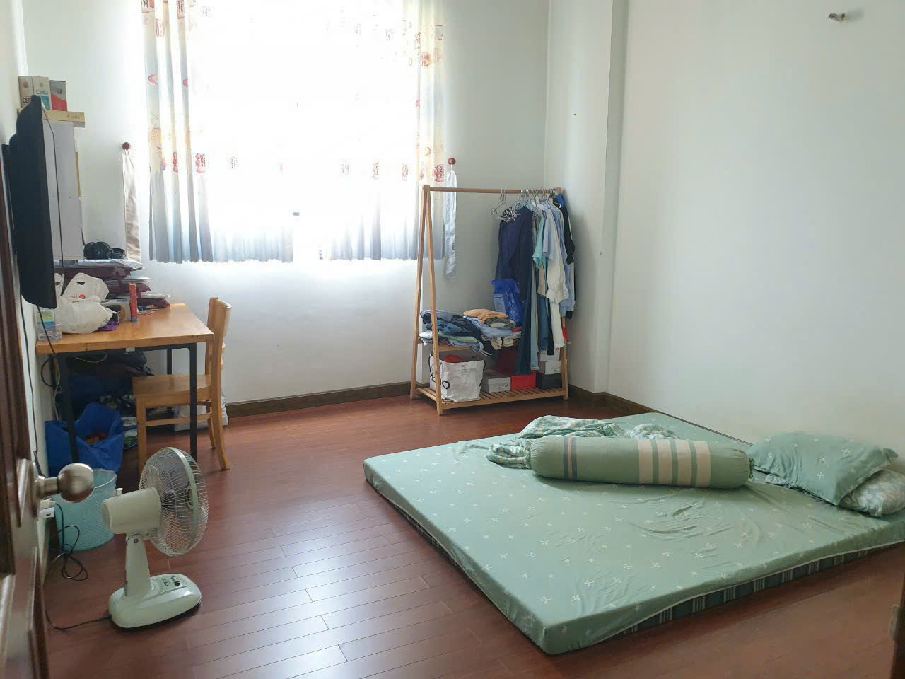 Belleza apartment for sale in District 7, commercial area on the 25th floor with 3 bedrooms 3