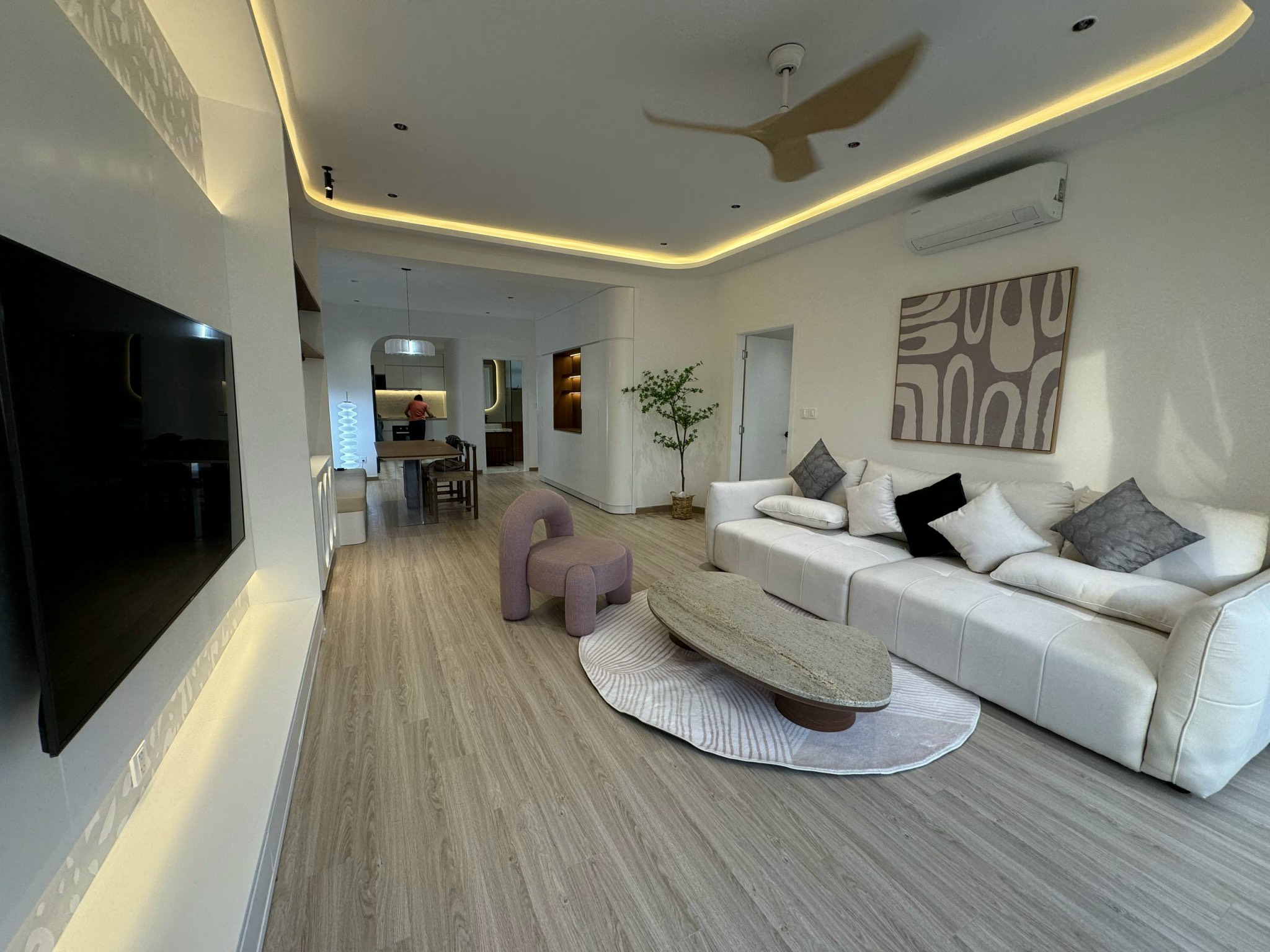 Apartment for sale at Canh Vien 1 Phu My Hung, District 7, beautiful house with 3 bedrooms, high-class furniture 4