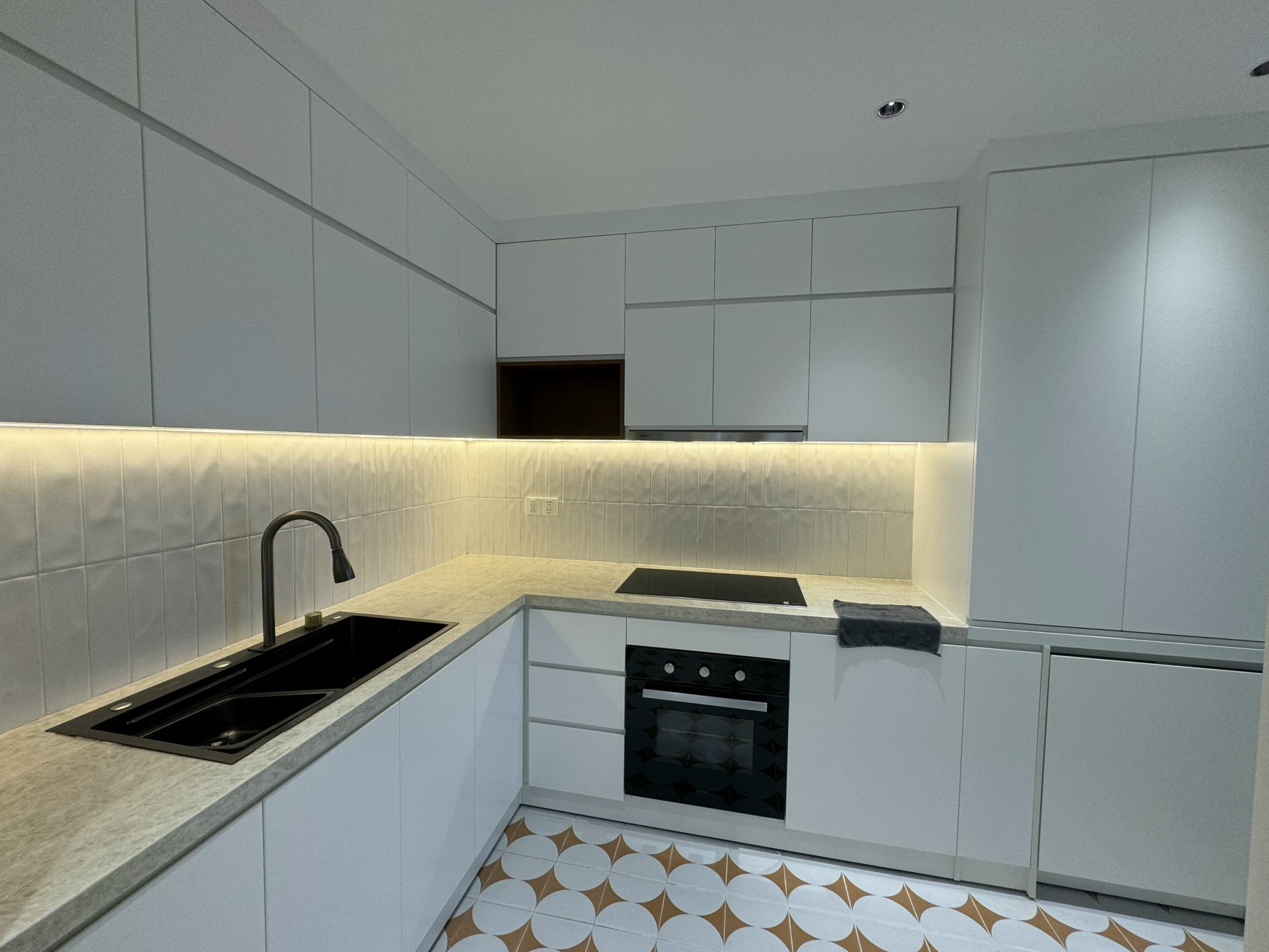 Apartment for sale at Canh Vien 1 Phu My Hung, District 7, beautiful house with 3 bedrooms, high-class furniture 3