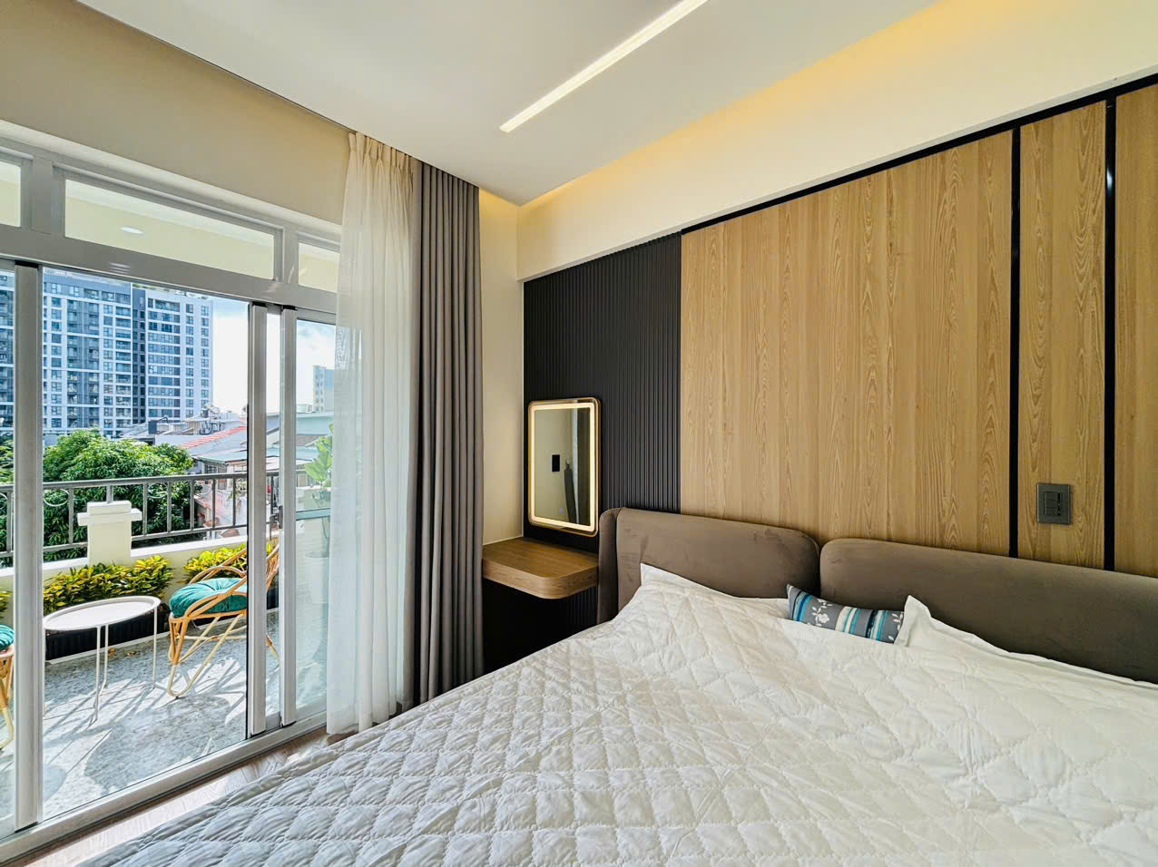 Apartment for sale or rent at Canh Vien 3 Phu My Hung, District 7, new house with 3 bedrooms, car parking box – 117m2 6