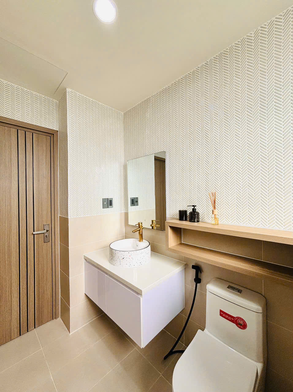 Apartment for sale or rent at Canh Vien 3 Phu My Hung, District 7, new house with 3 bedrooms, car parking box – 117m2 1