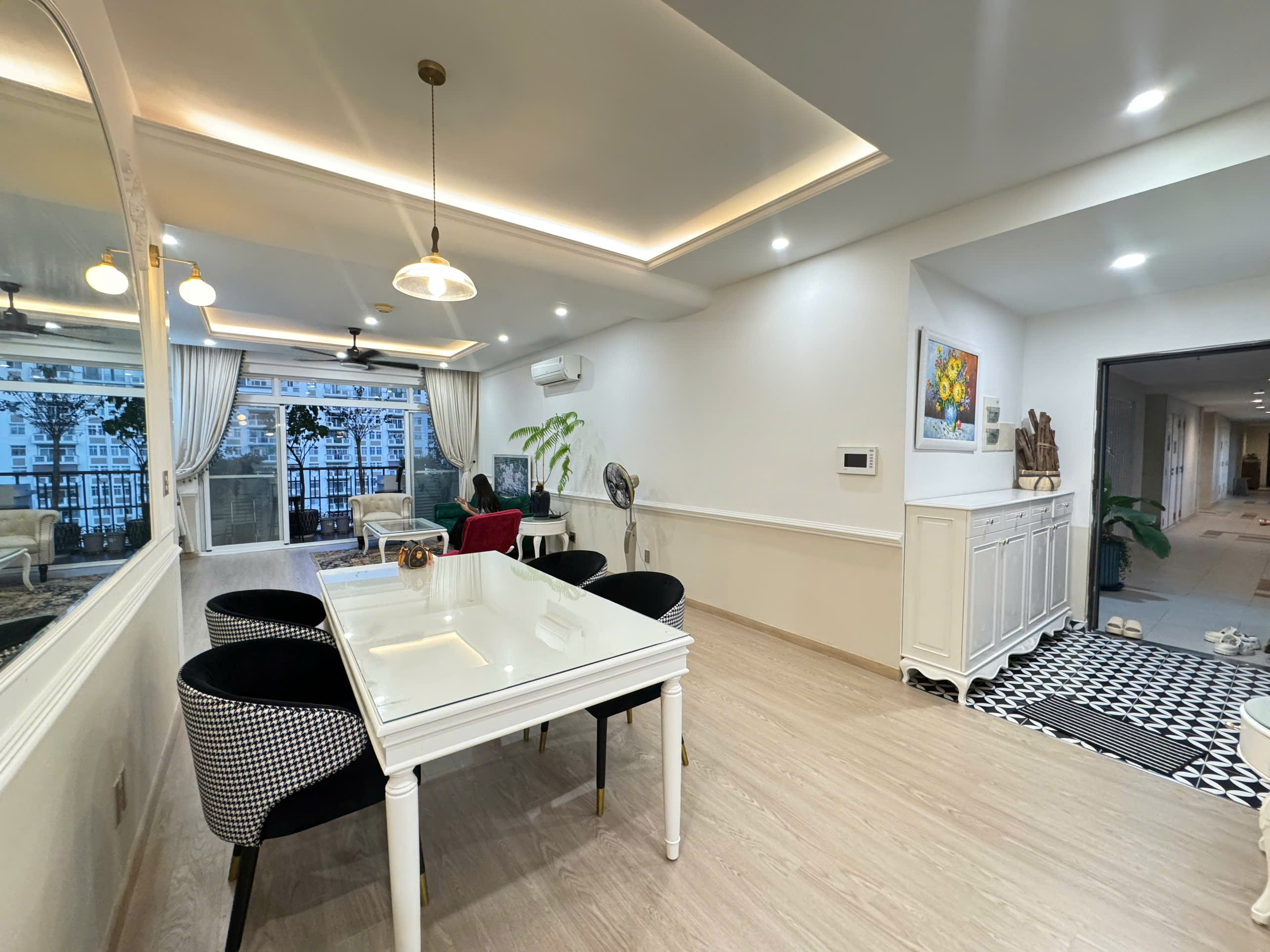 Canh Vien 3 apartment for rent, Phu My Hung, District 7, corner apartment with 2 bedrooms, park view 5