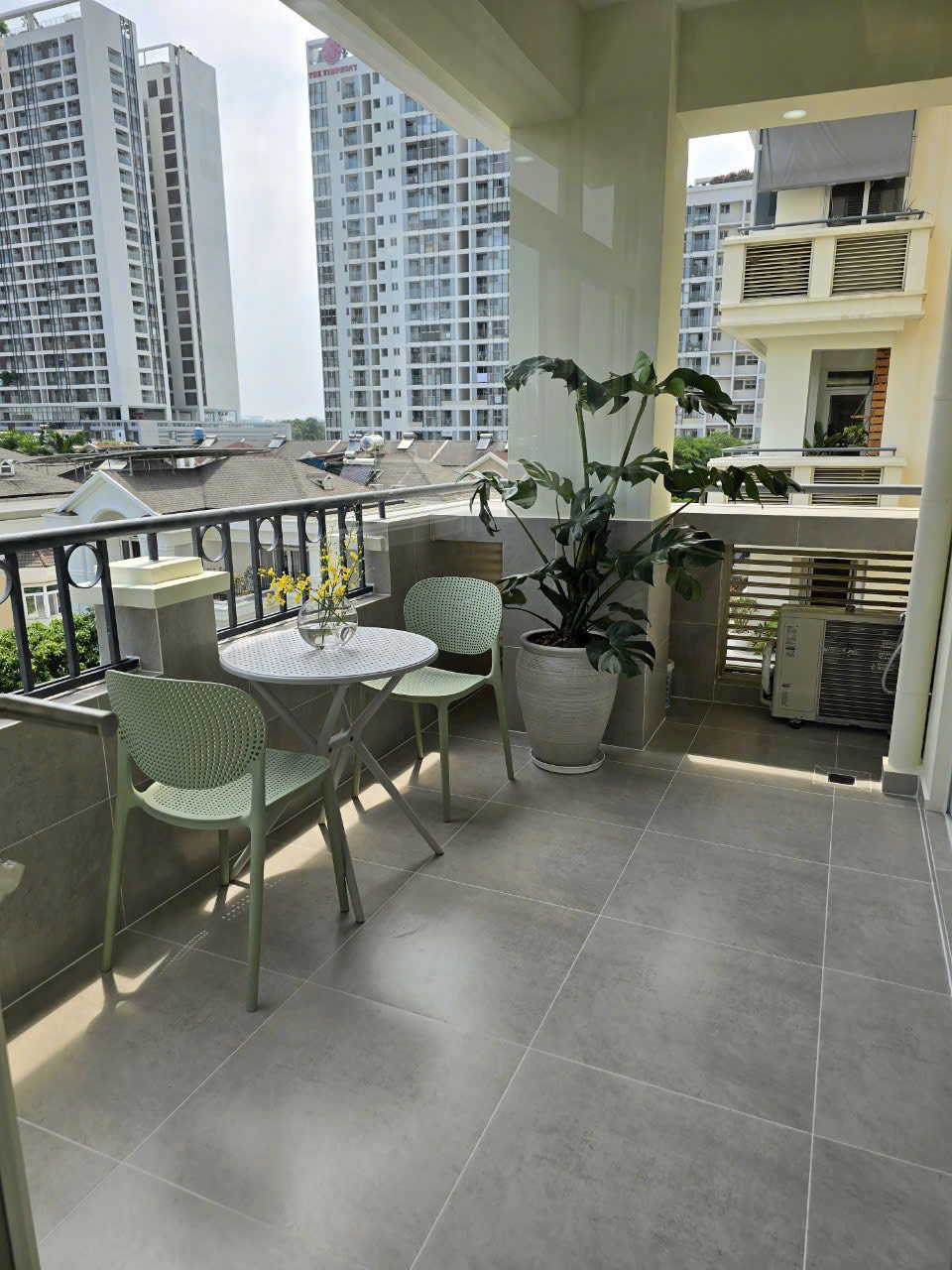 Canh Vien Phu My Hung apartment for rent, District 7 has 3 bedrooms, open kitchen, large balcony 8