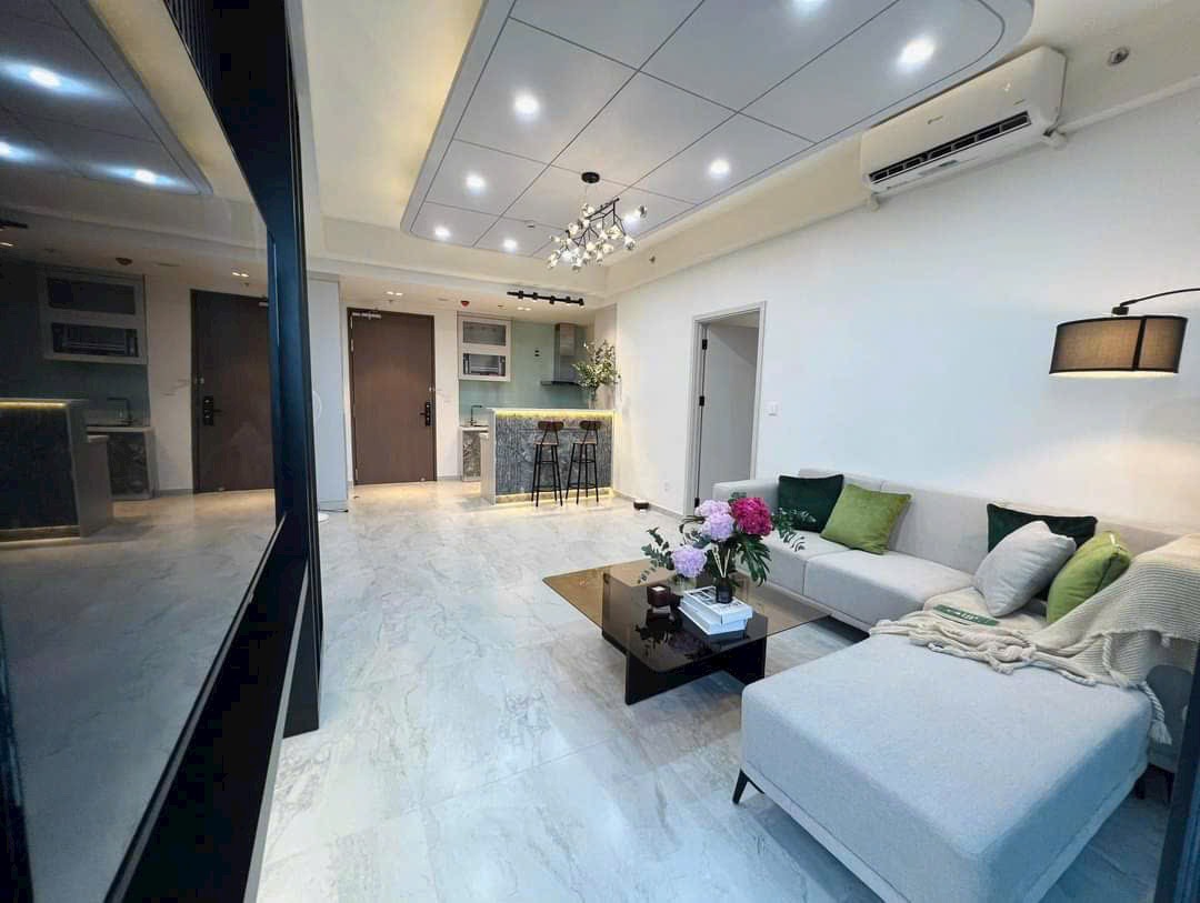 Luxury apartment for sale Cardinal Court Phu My Hung, District 7, beautiful house at a good price with 2 bedrooms with pool view