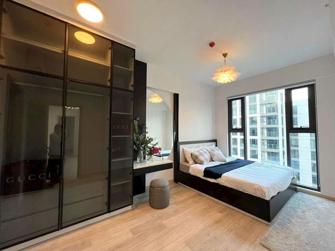 Luxury apartment for sale Cardinal Court Phu My Hung, District 7, beautiful house at a good price with 2 bedrooms with pool view 7