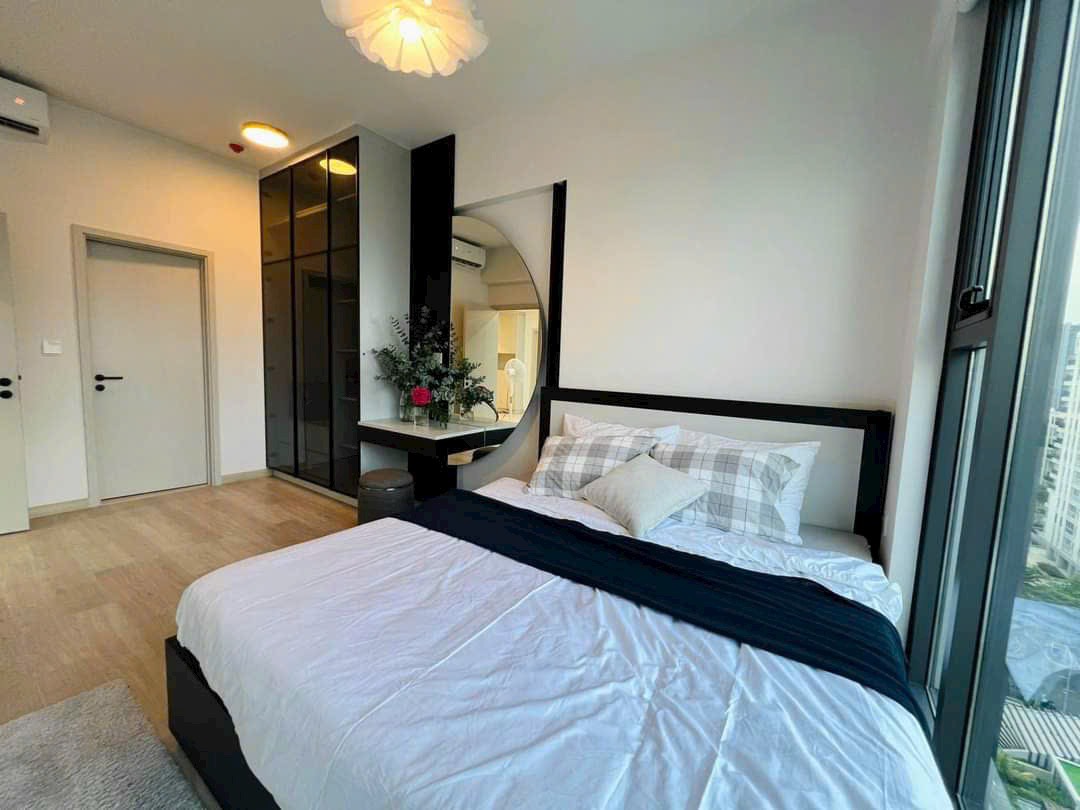 Luxury apartment for sale Cardinal Court Phu My Hung, District 7, beautiful house at a good price with 2 bedrooms with pool view 6