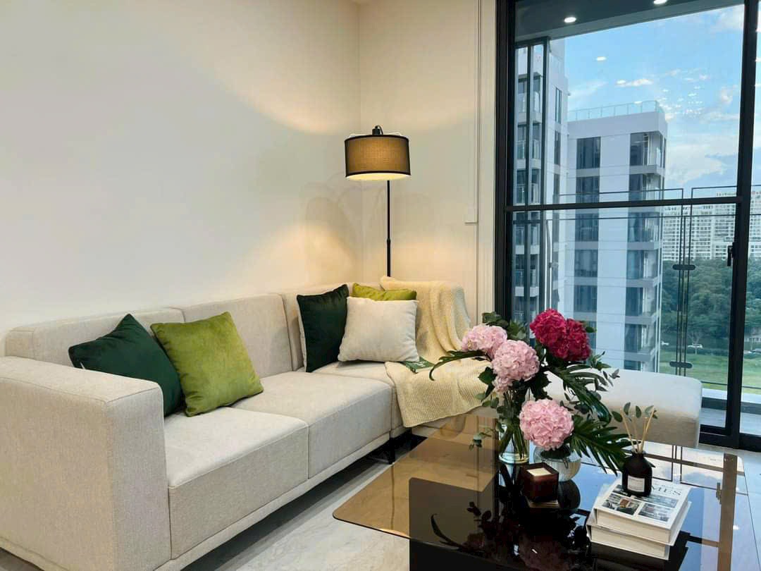 Luxury apartment for sale Cardinal Court Phu My Hung, District 7, beautiful house at a good price with 2 bedrooms with pool view 3