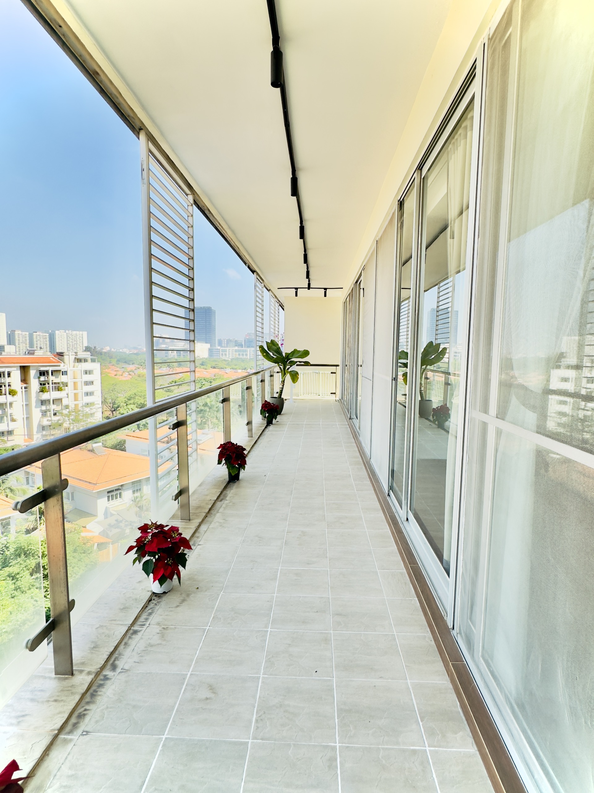 Luxury apartment for rent Garden Plaza Phu My Hung, District 7 with 3 large bedrooms with view to District 1 6