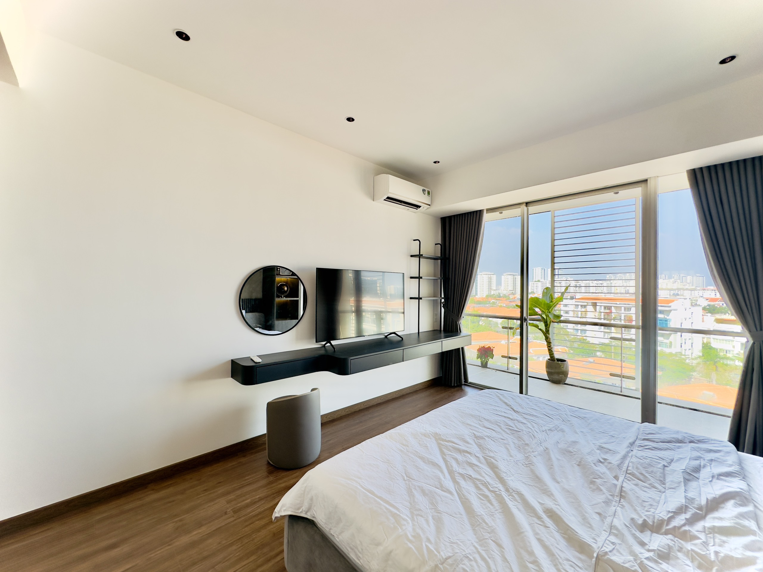 Luxury apartment for rent Garden Plaza Phu My Hung, District 7 with 3 large bedrooms with view to District 1 5